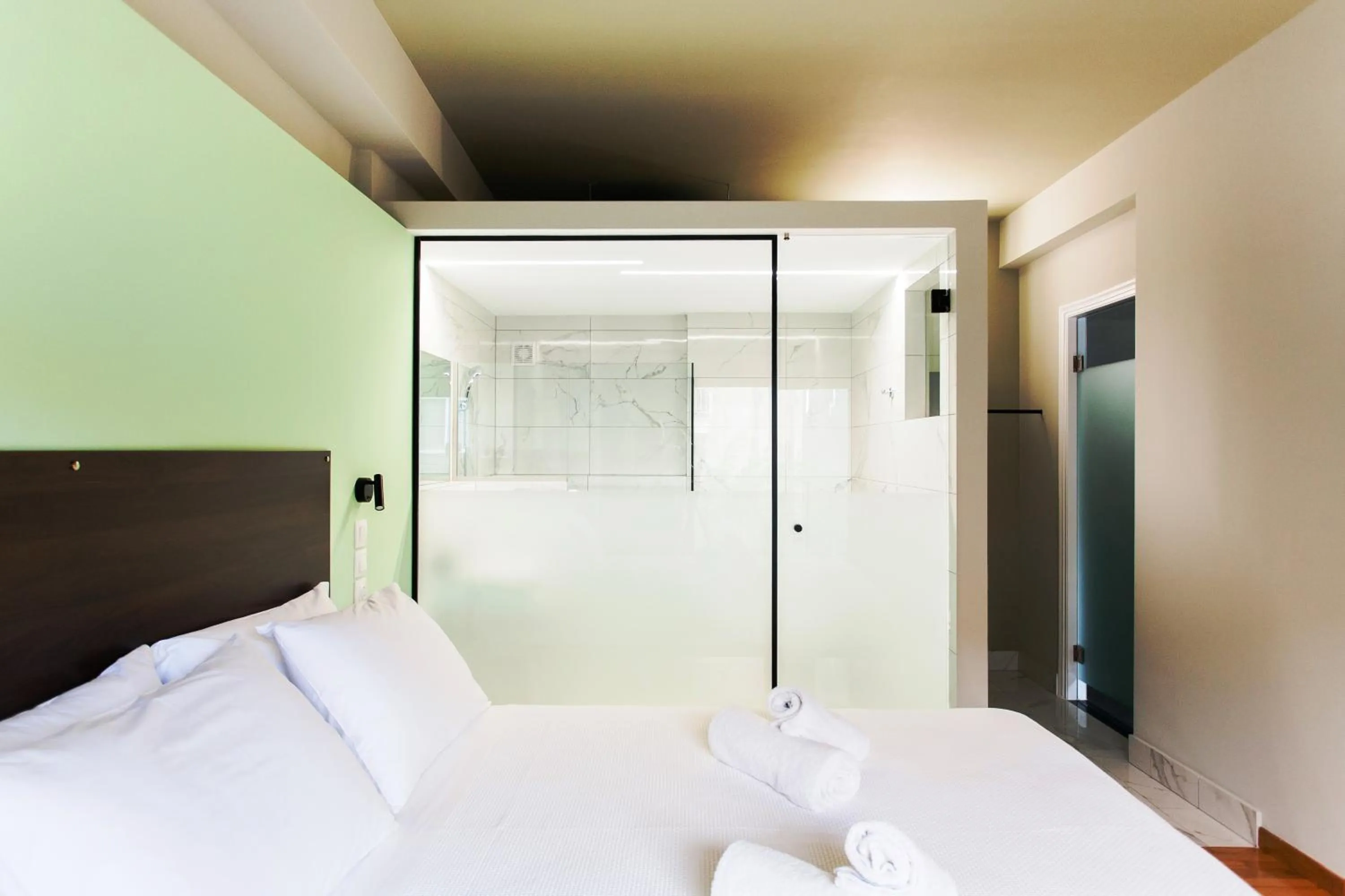 Bed in Greece U Around Athens Thissio Suites