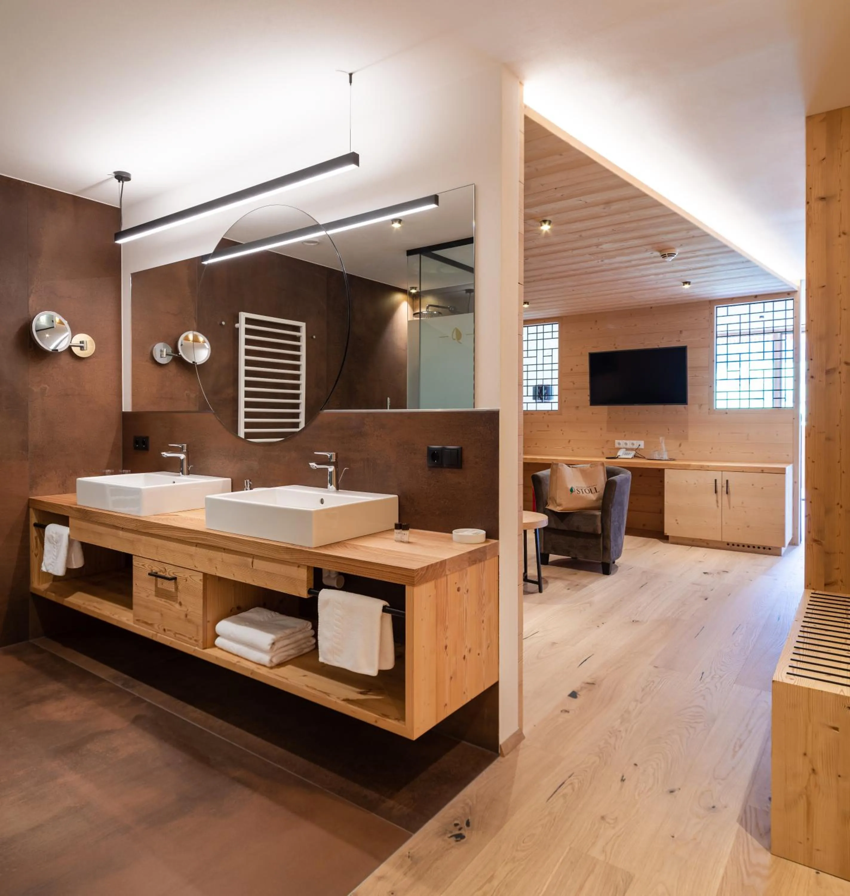 Bathroom in Alpine Nature Hotel Stoll