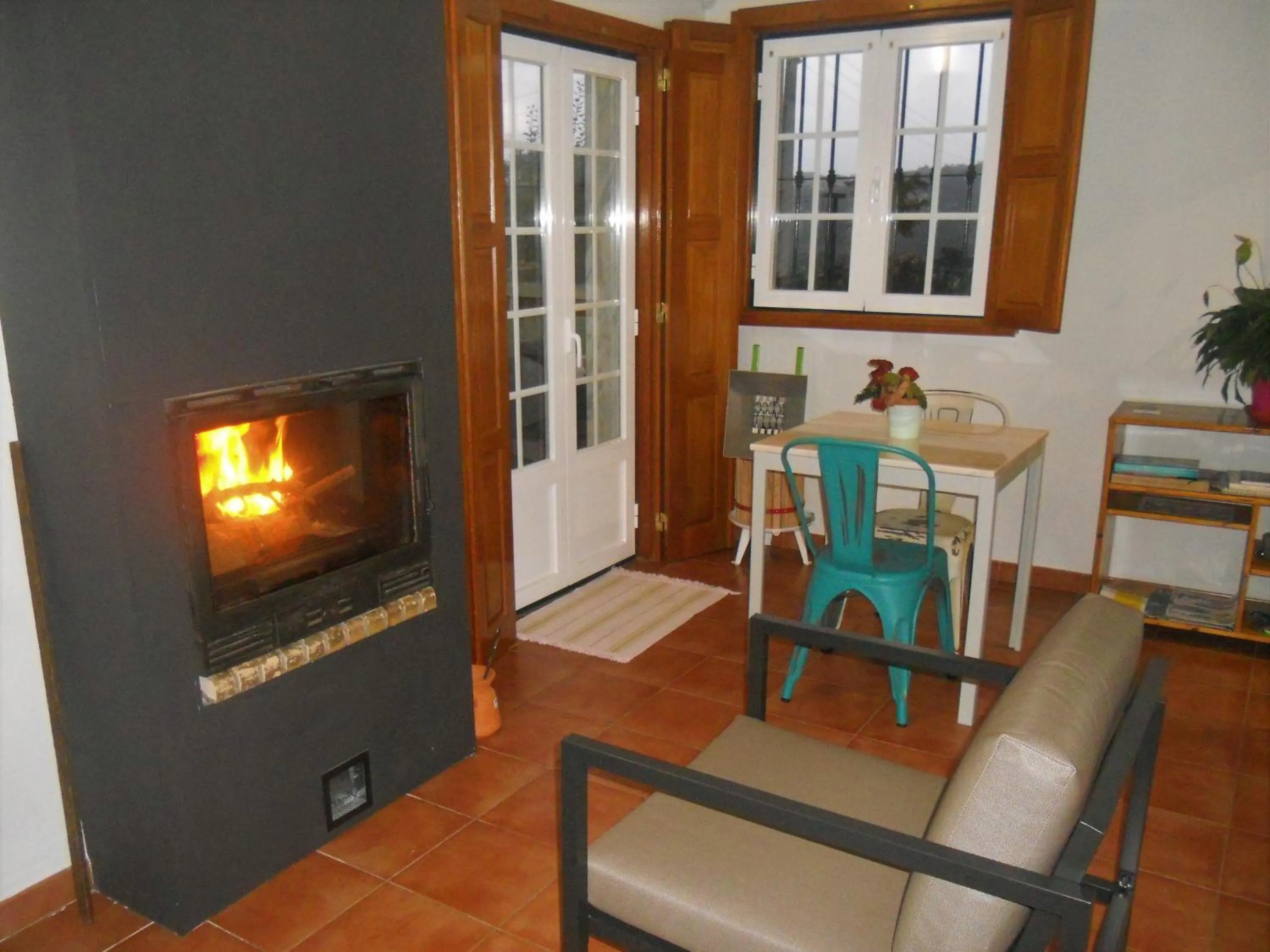 Decorative detail in Galo Preto - Sintra Guesthouse