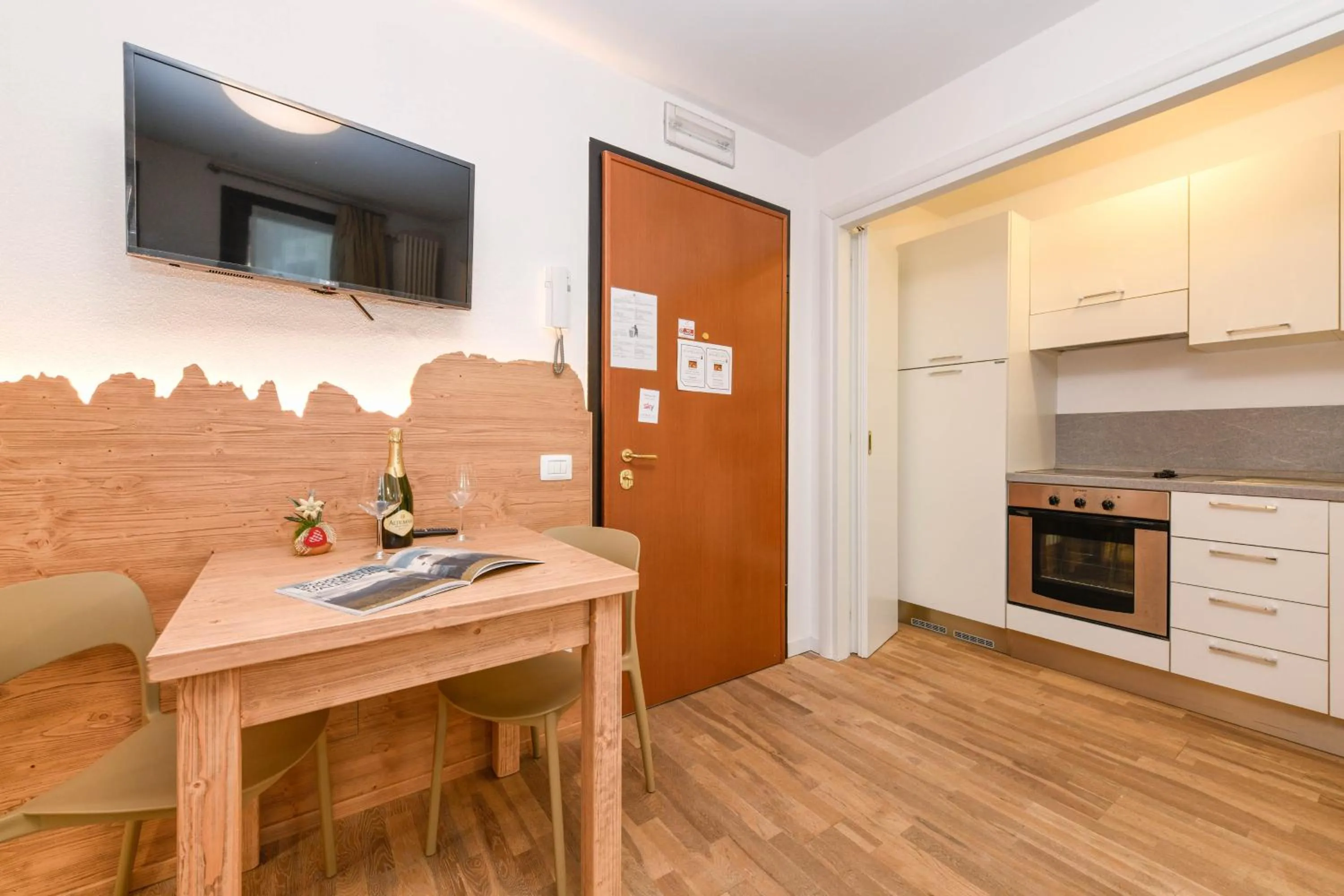 Dining area in Residence Rta La Rosa delle Dolomiti