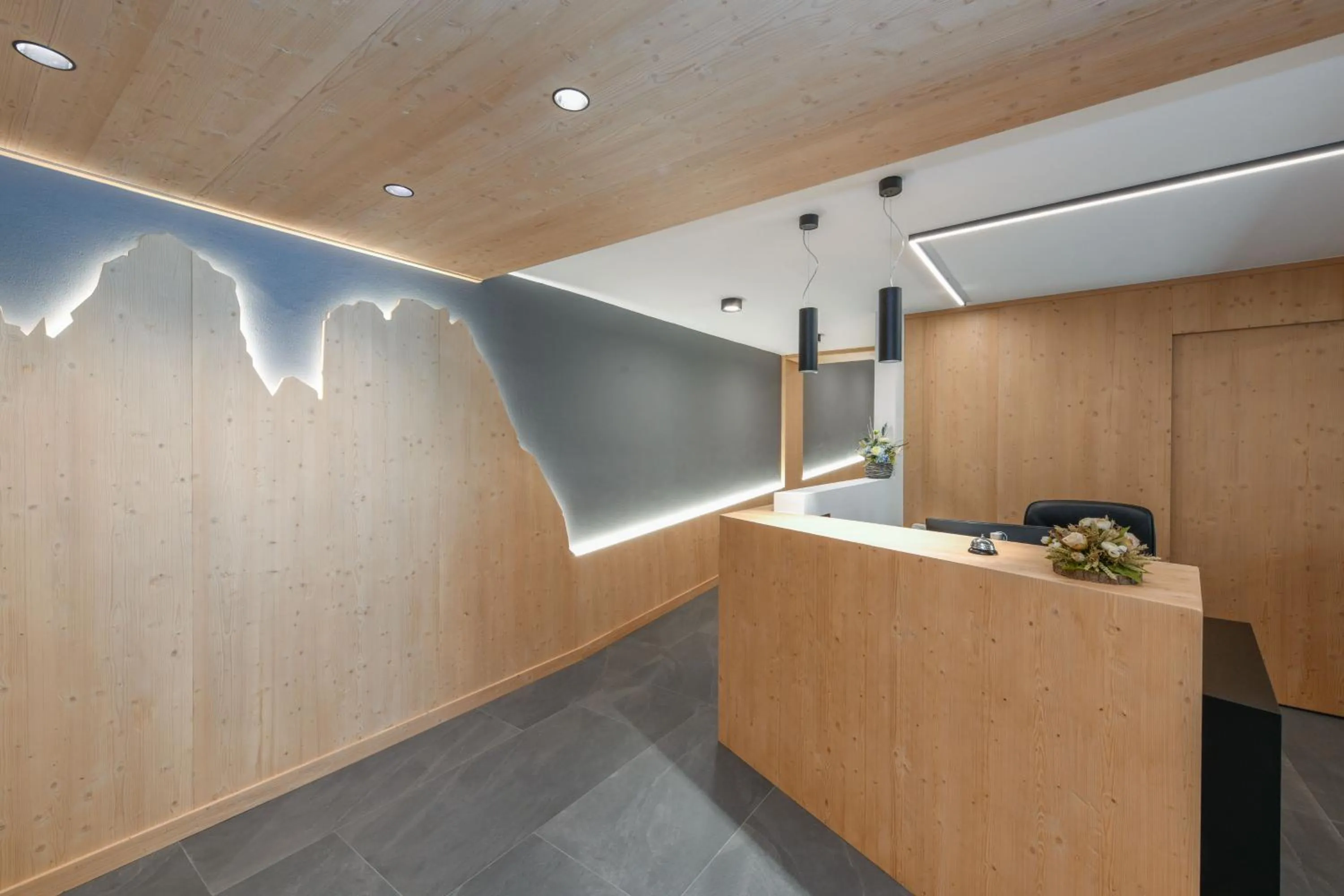 Lobby or reception in Residence Rta La Rosa delle Dolomiti