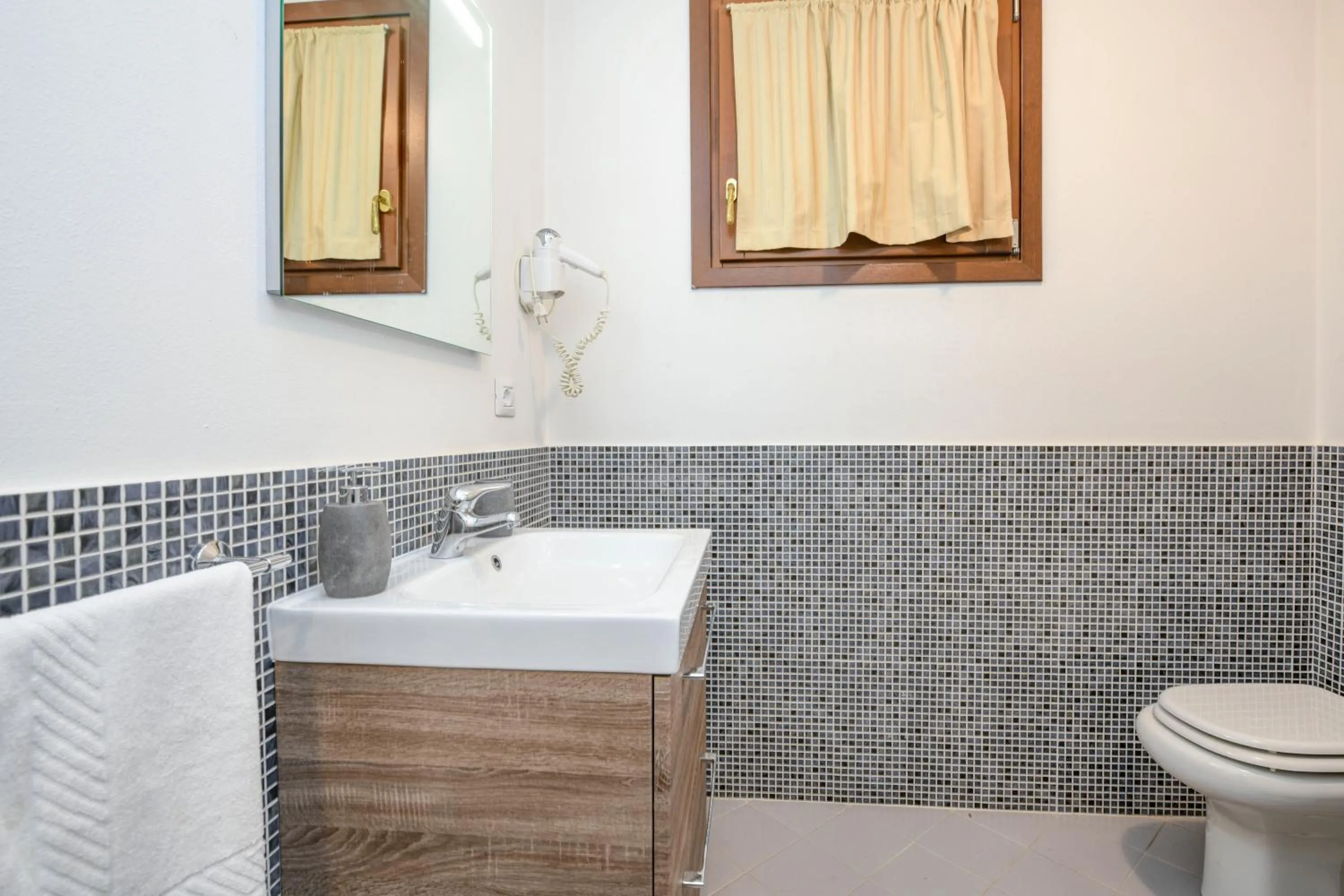 Shower in Residence Rta La Rosa delle Dolomiti