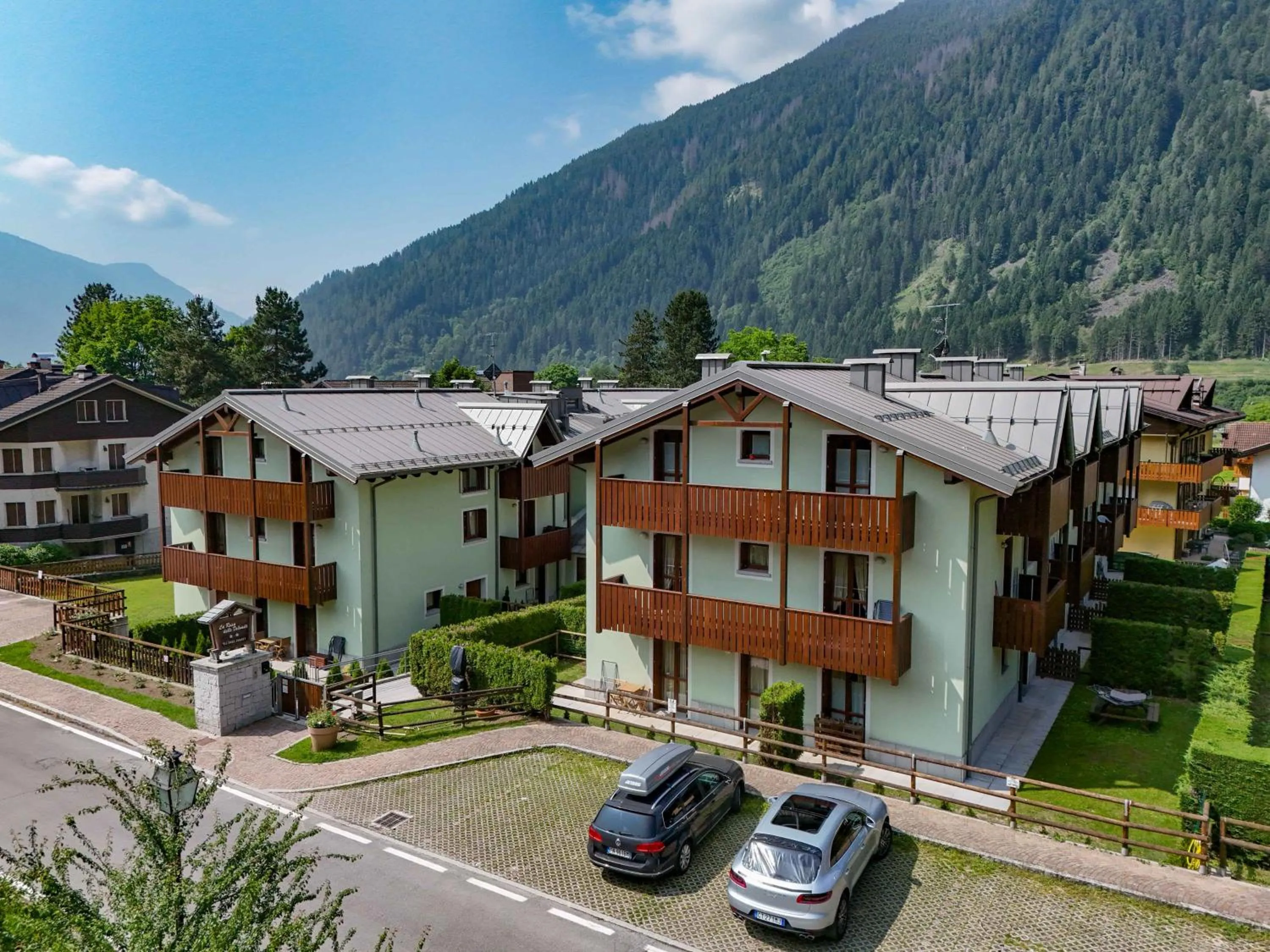 Property building in Residence Rta La Rosa delle Dolomiti