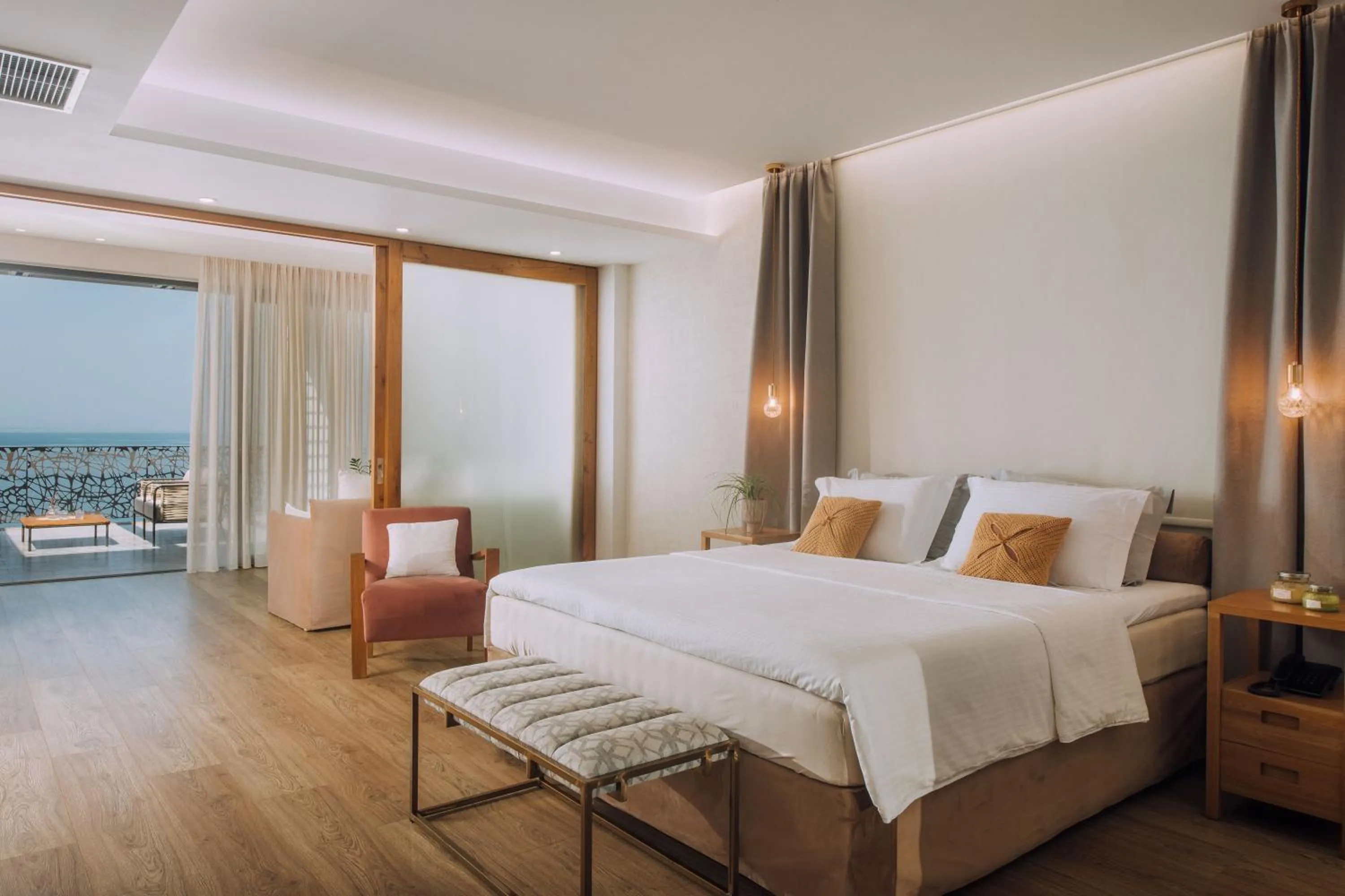 Bedroom, Bed in Glow Boutique Hotel & Suites