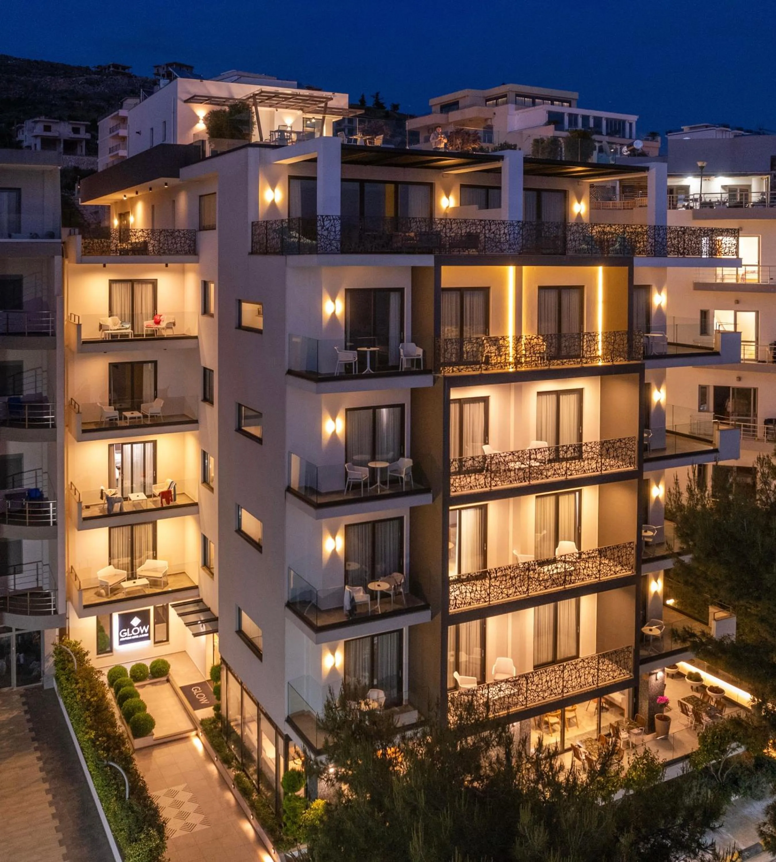 Night in Glow Boutique Hotel & Suites