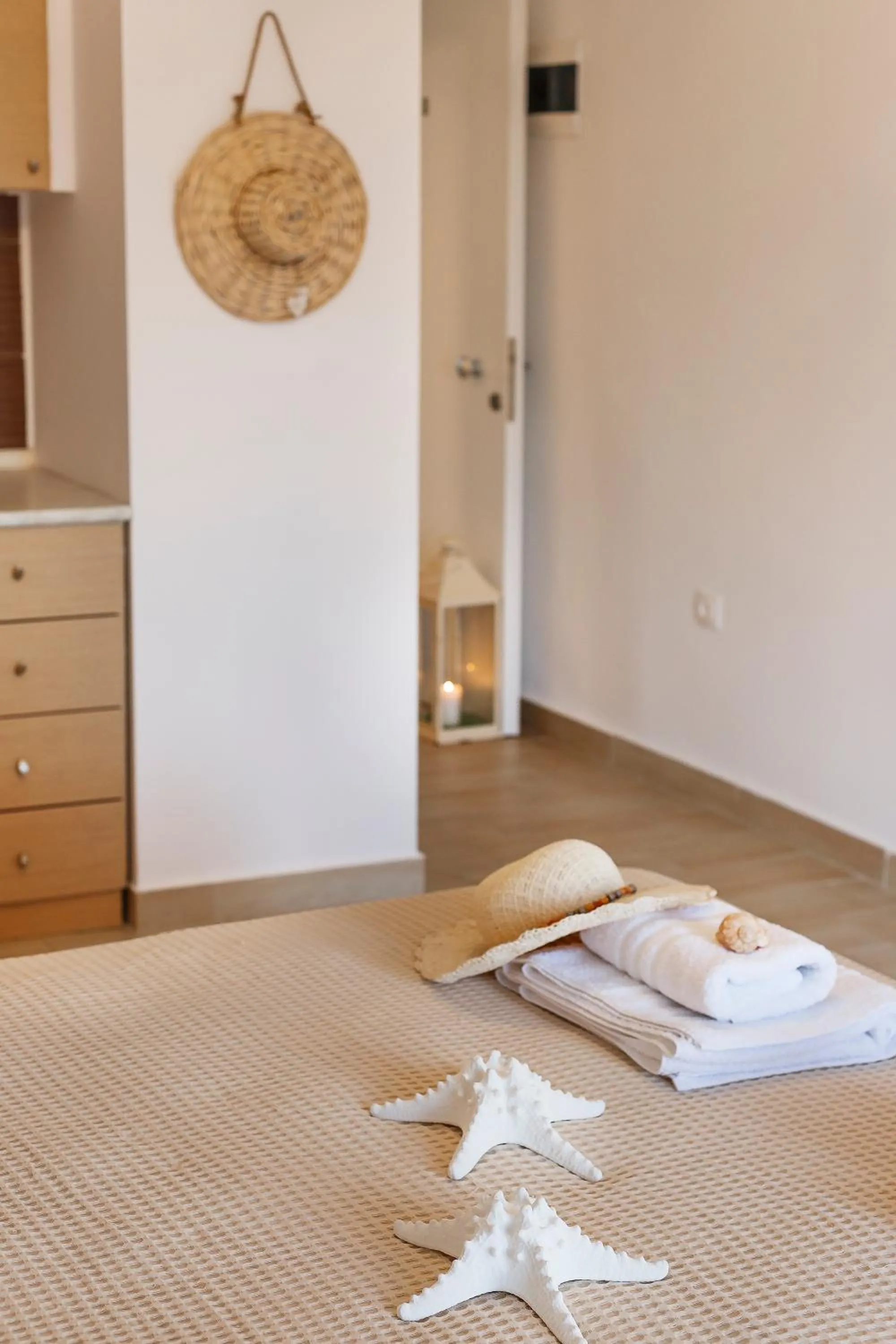 Bed in Anatoli Apartments Polichrono