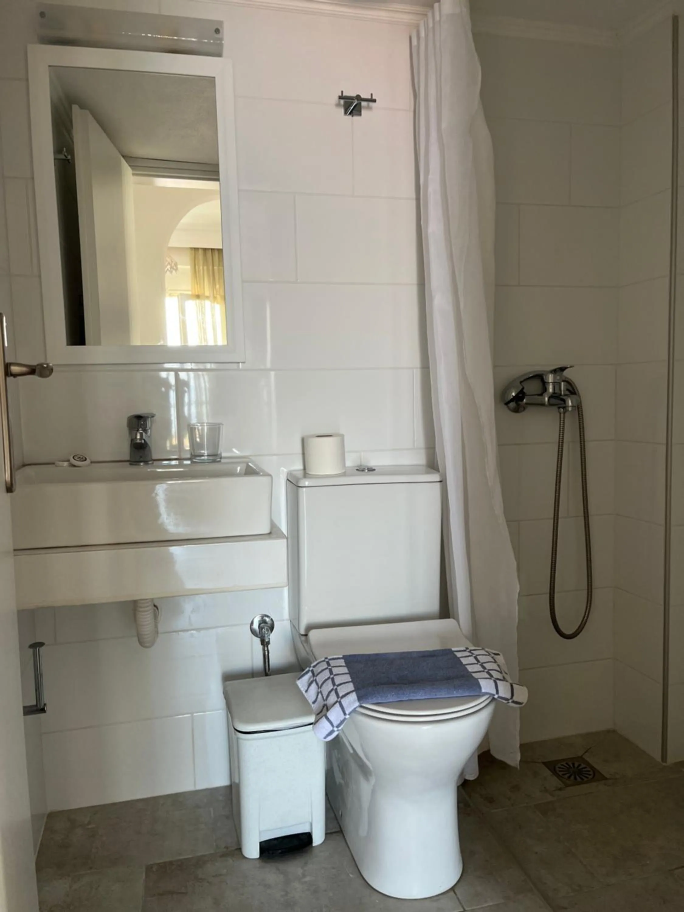 Anatoli Apartments Polichrono