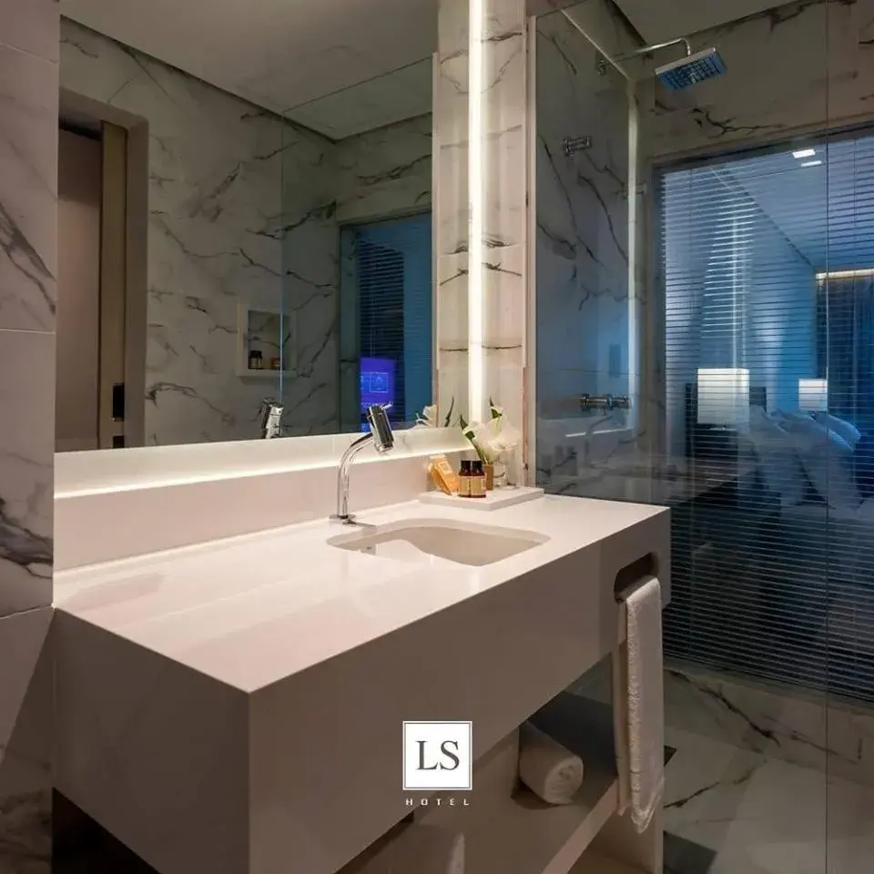 Deluxe Twin Room - single occupancy in LS Hotel Deluxe Twin Room - single occupancy in LS Hotel