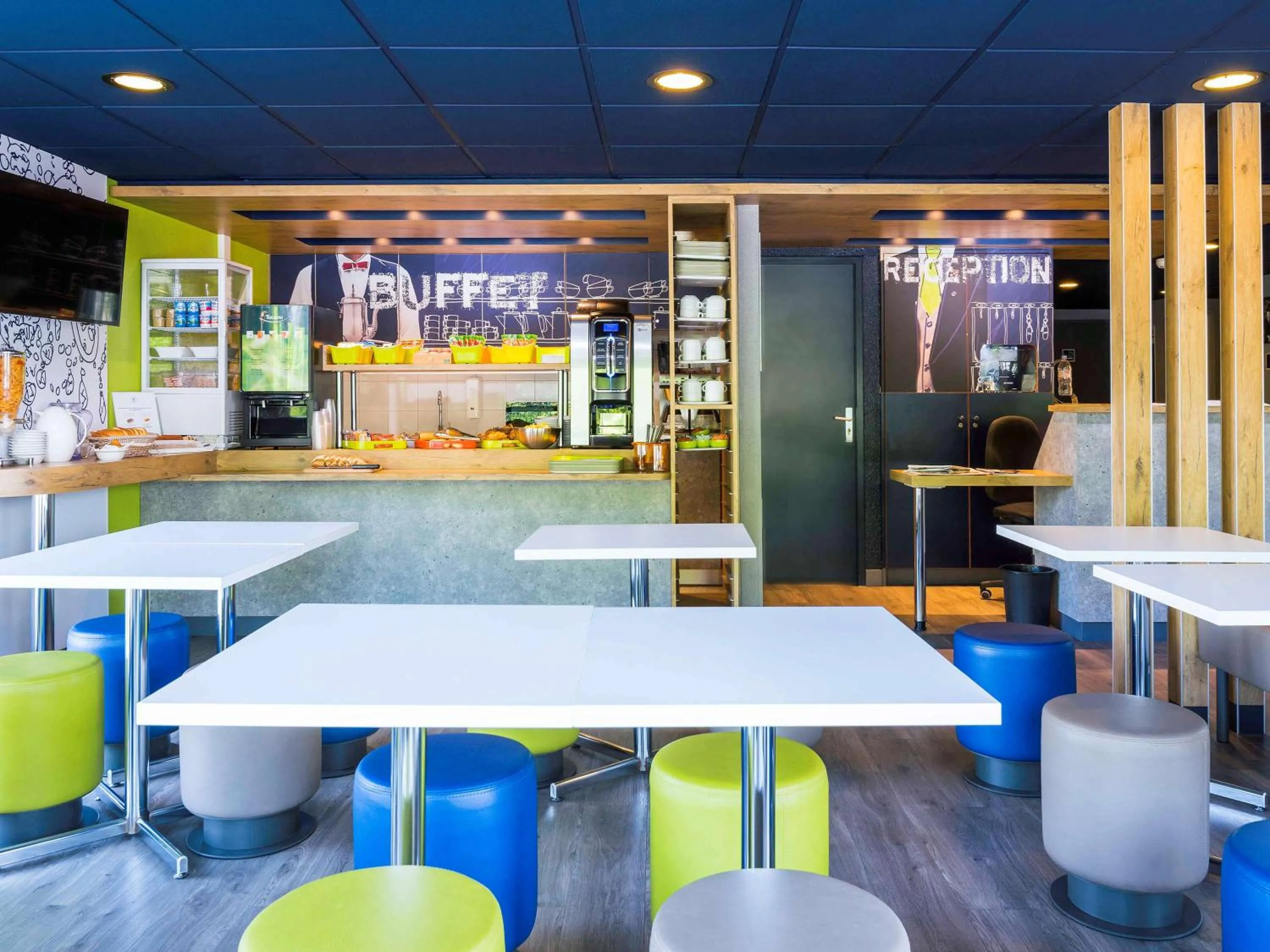 Restaurant/places to eat in ibis budget Rennes Route de Saint Malo