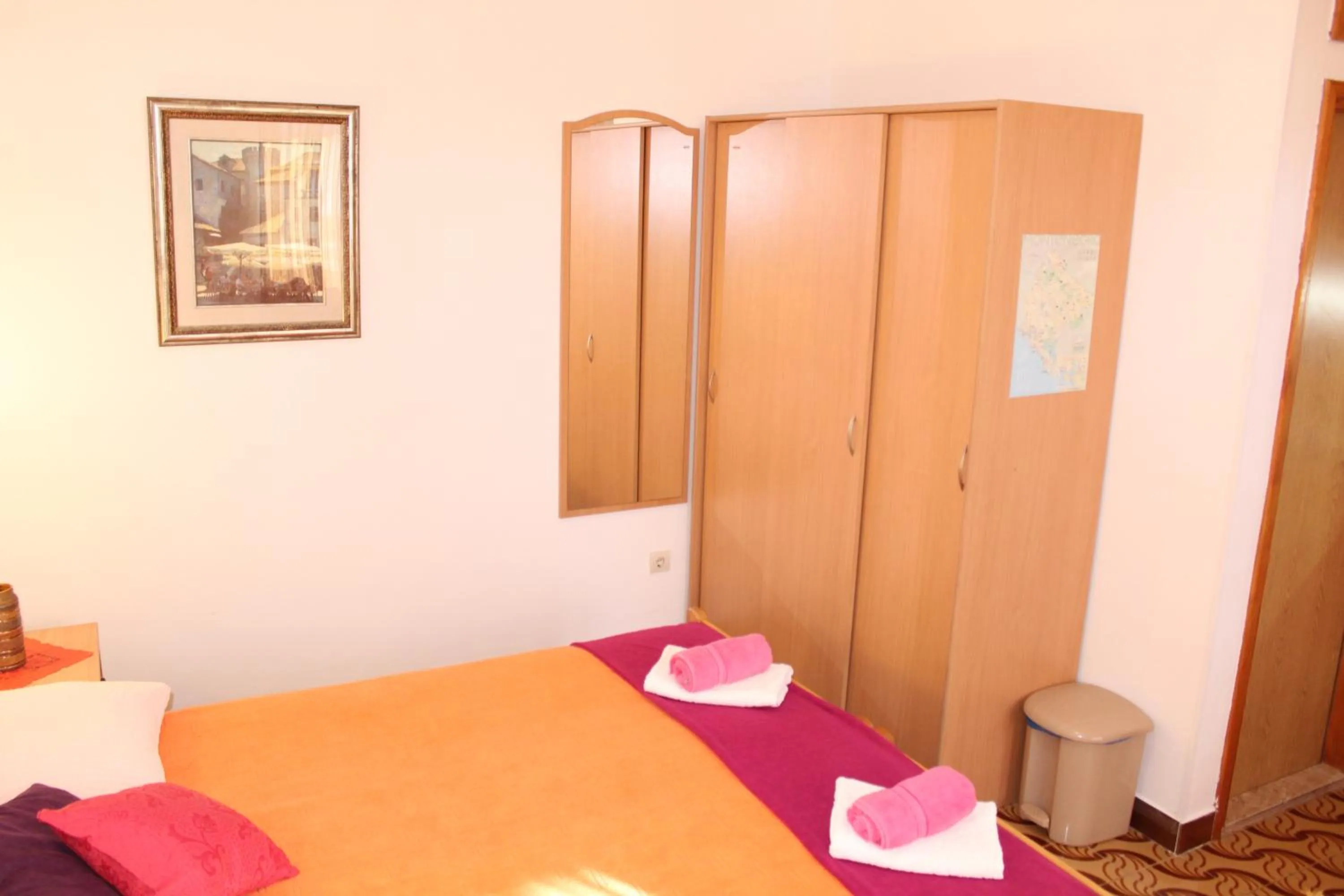 Day, Bed in Guest House Tomanovic