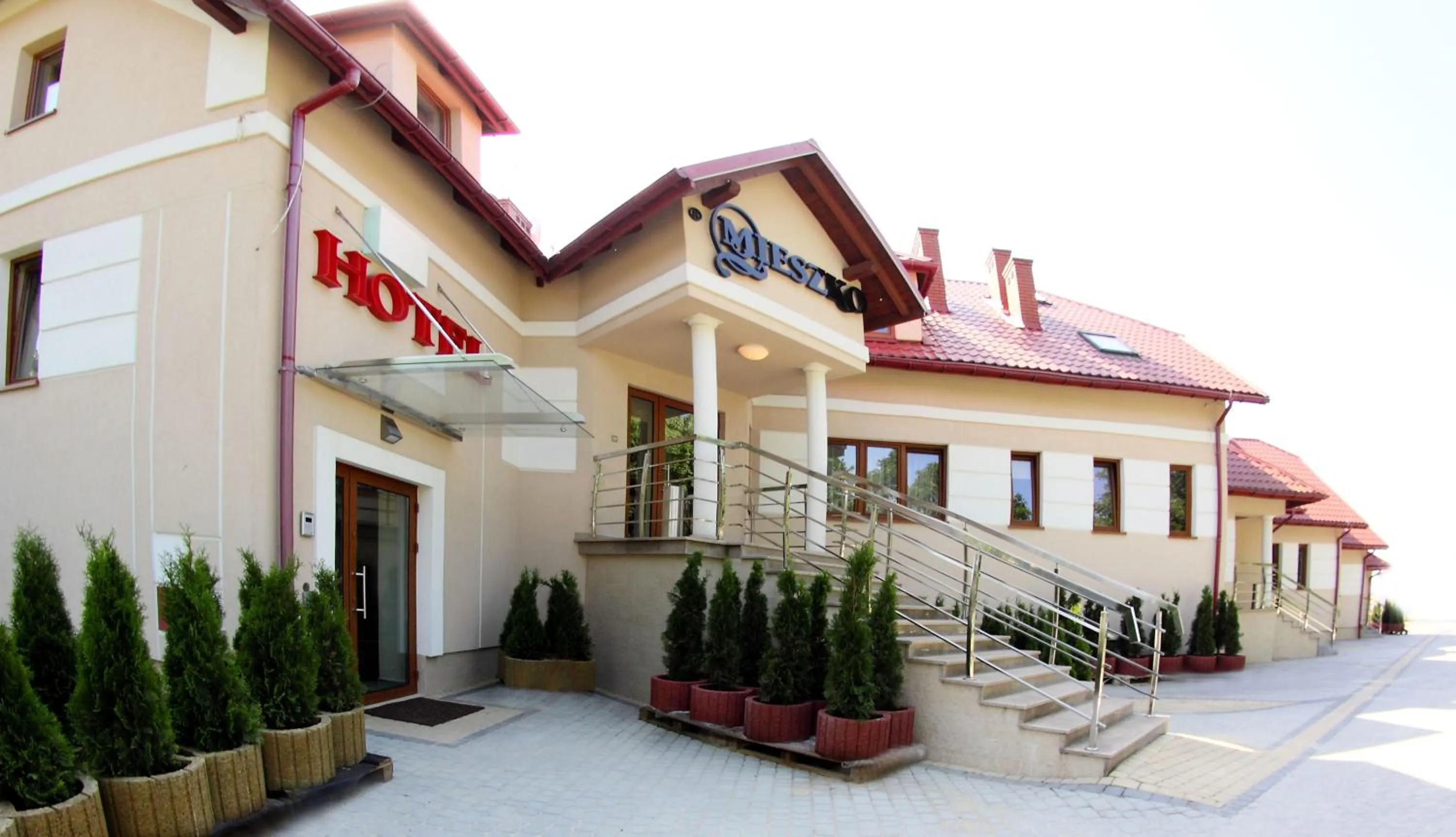 Facade/entrance in Hotel Mieszko