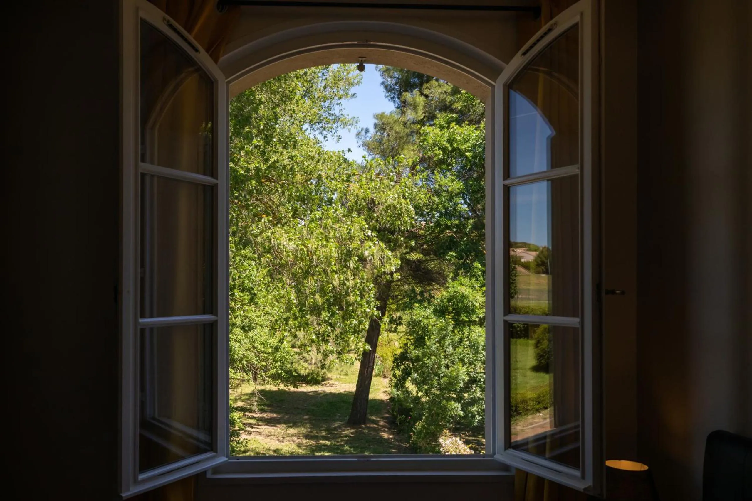 Bedroom in Hôtel La Bastide Saint Martin