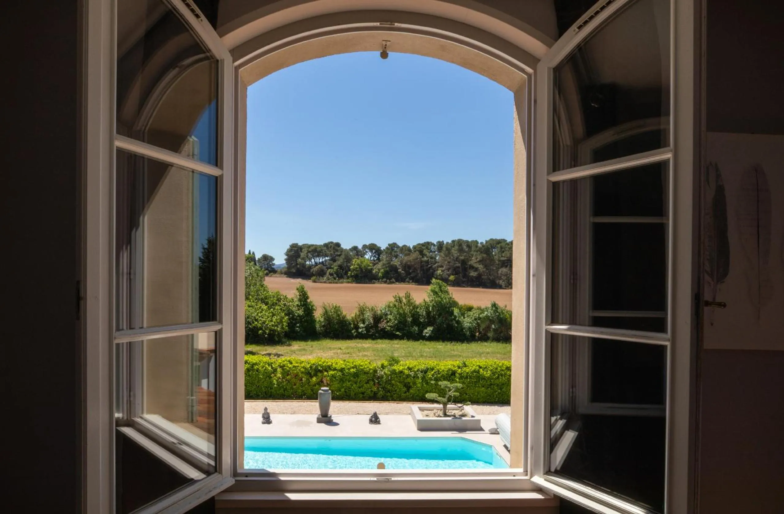Bedroom in Hôtel La Bastide Saint Martin