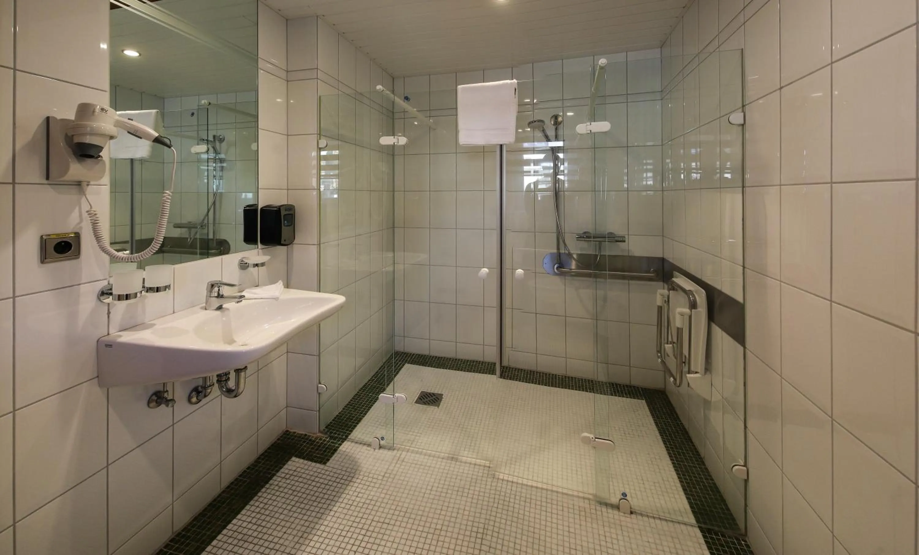 Bathroom in Park Hotel Kelmis