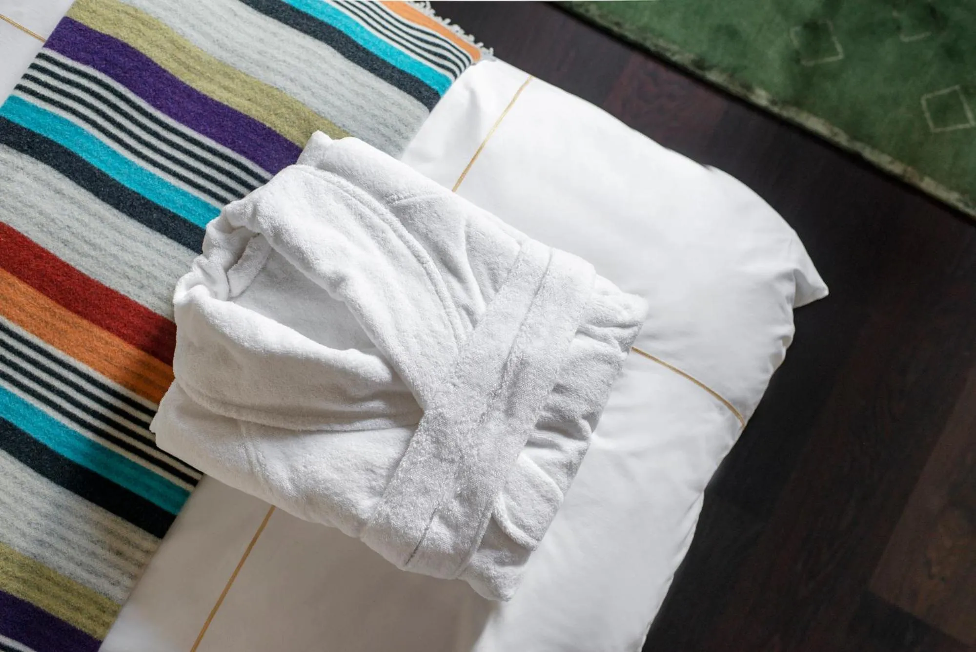 Bathroom, Bed in The Joseph