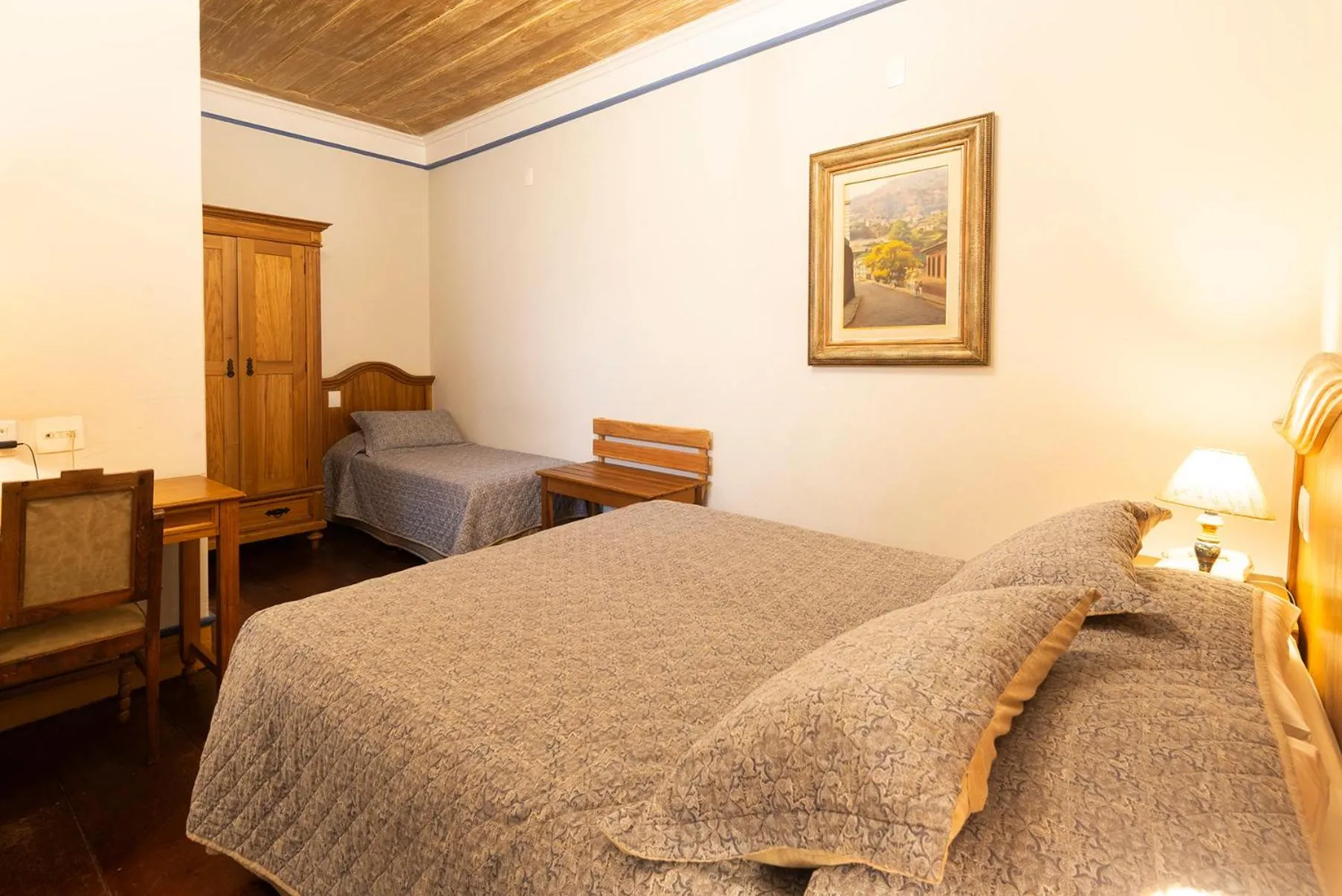 Photo of the whole room, Bed in Pousada Solar da Ópera