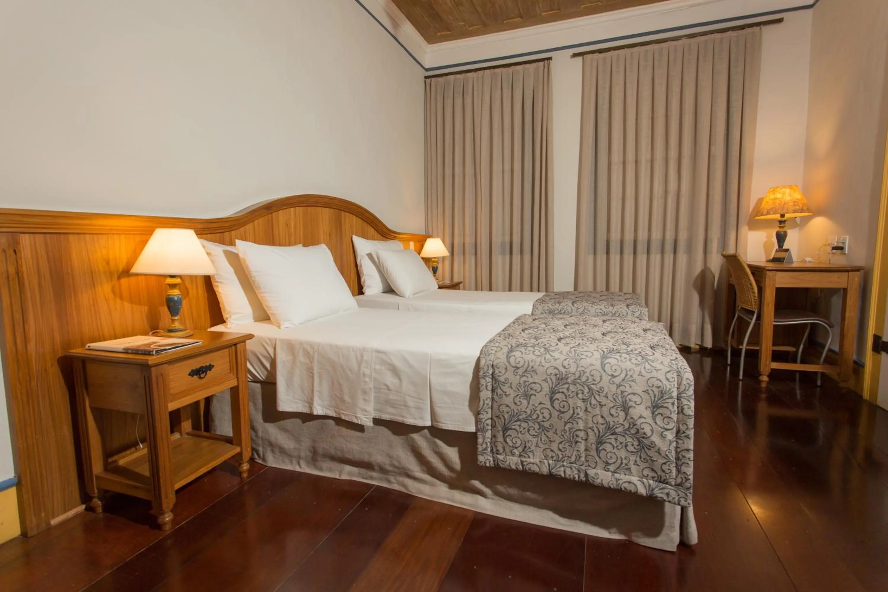 Photo of the whole room, Bed in Pousada Solar da Ópera