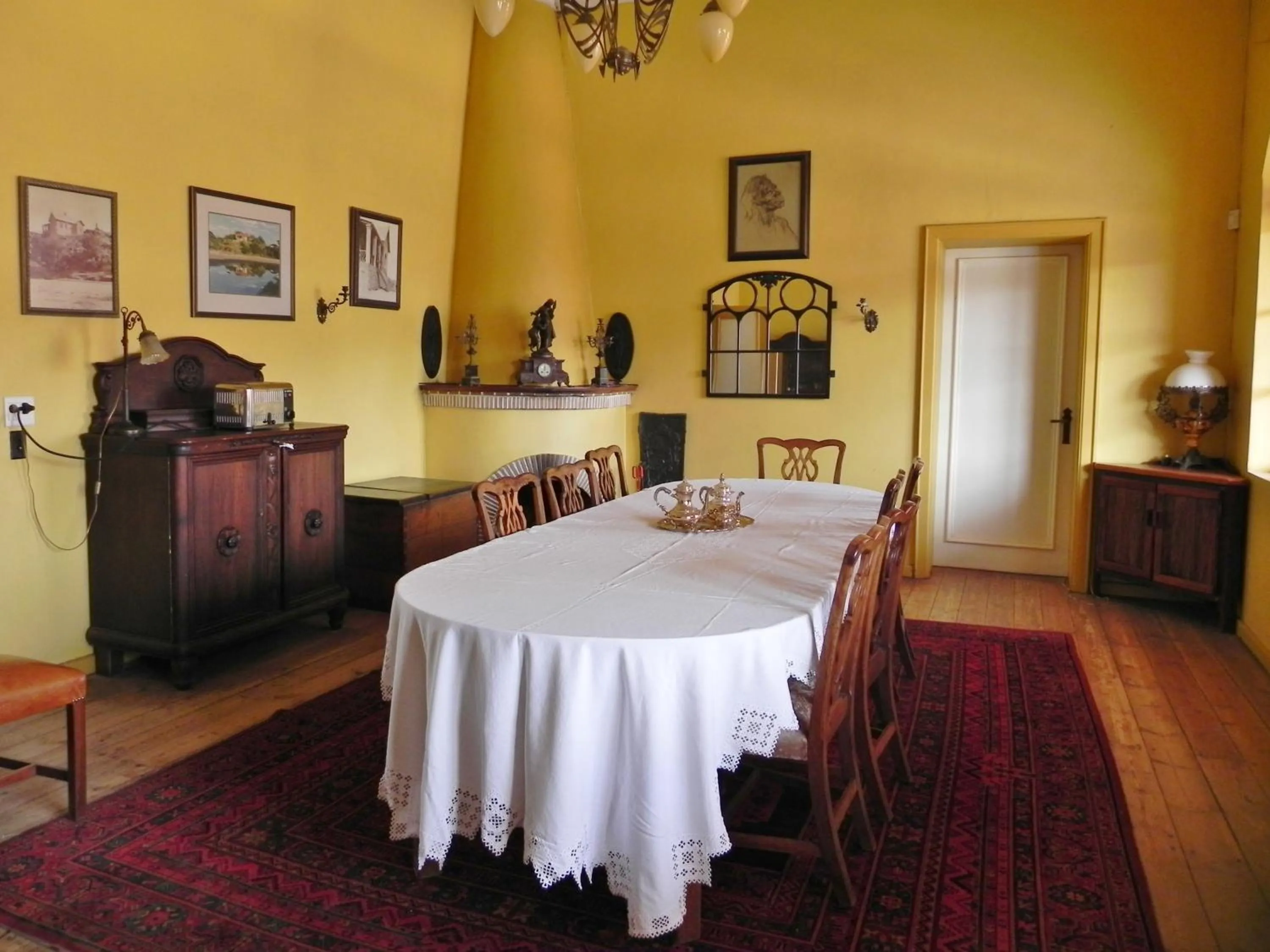 Restaurant/places to eat in Düsternbrook Guest Farm