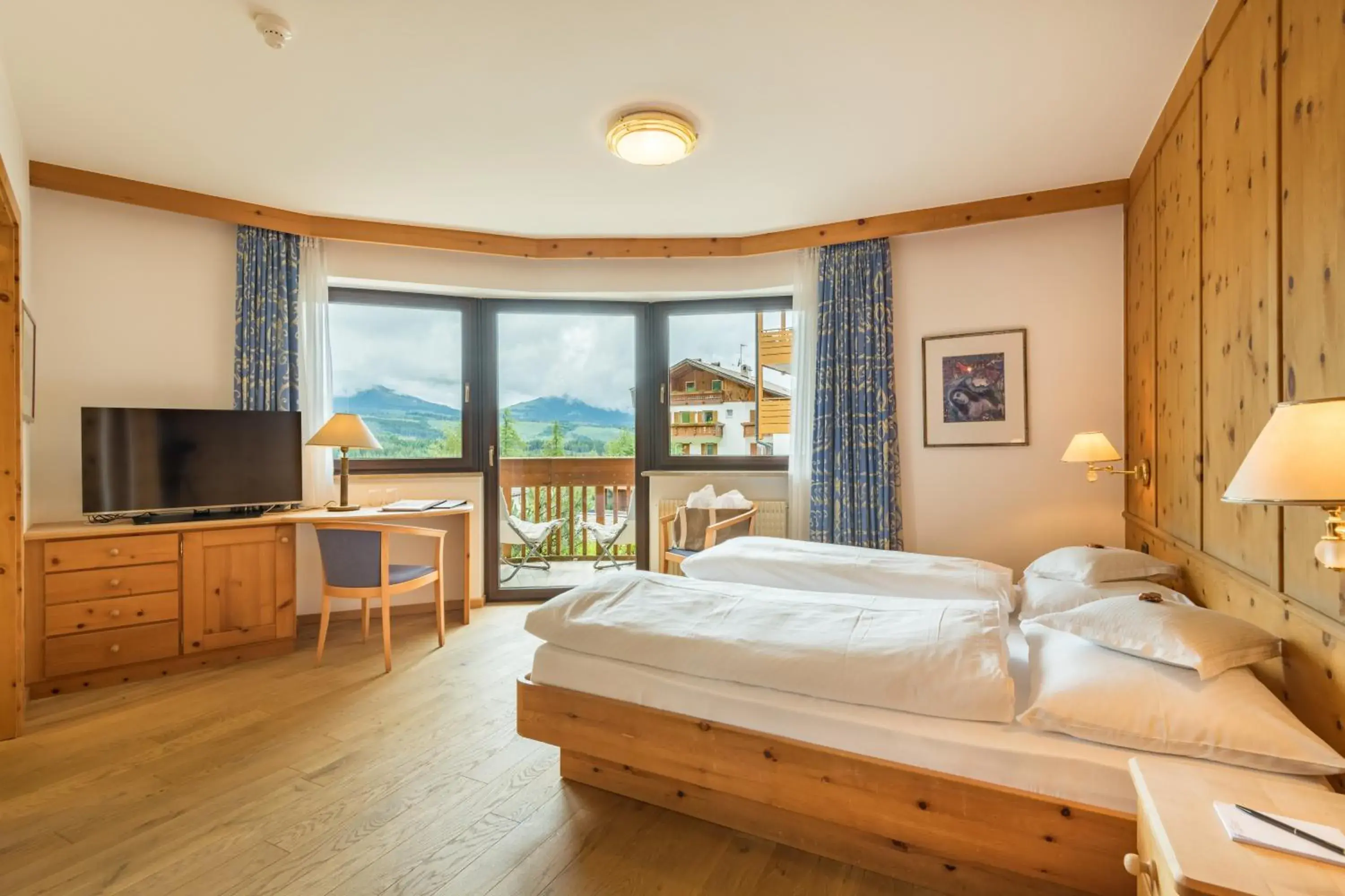 Double Room in Hotel Cristal Double Room in Hotel Cristal