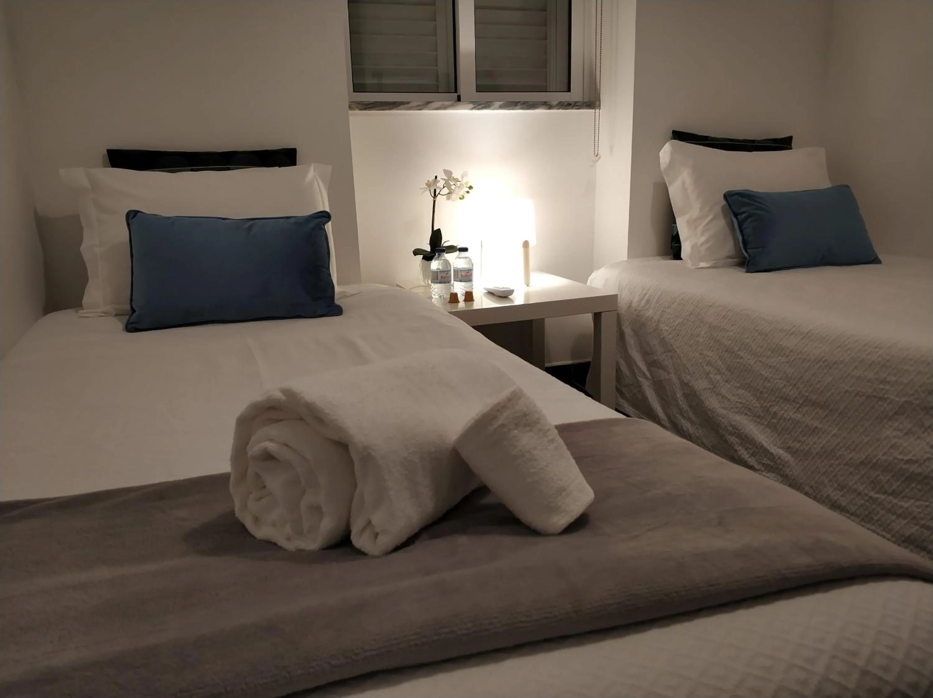Bed in Sleep & Go Faro Airport Guest House