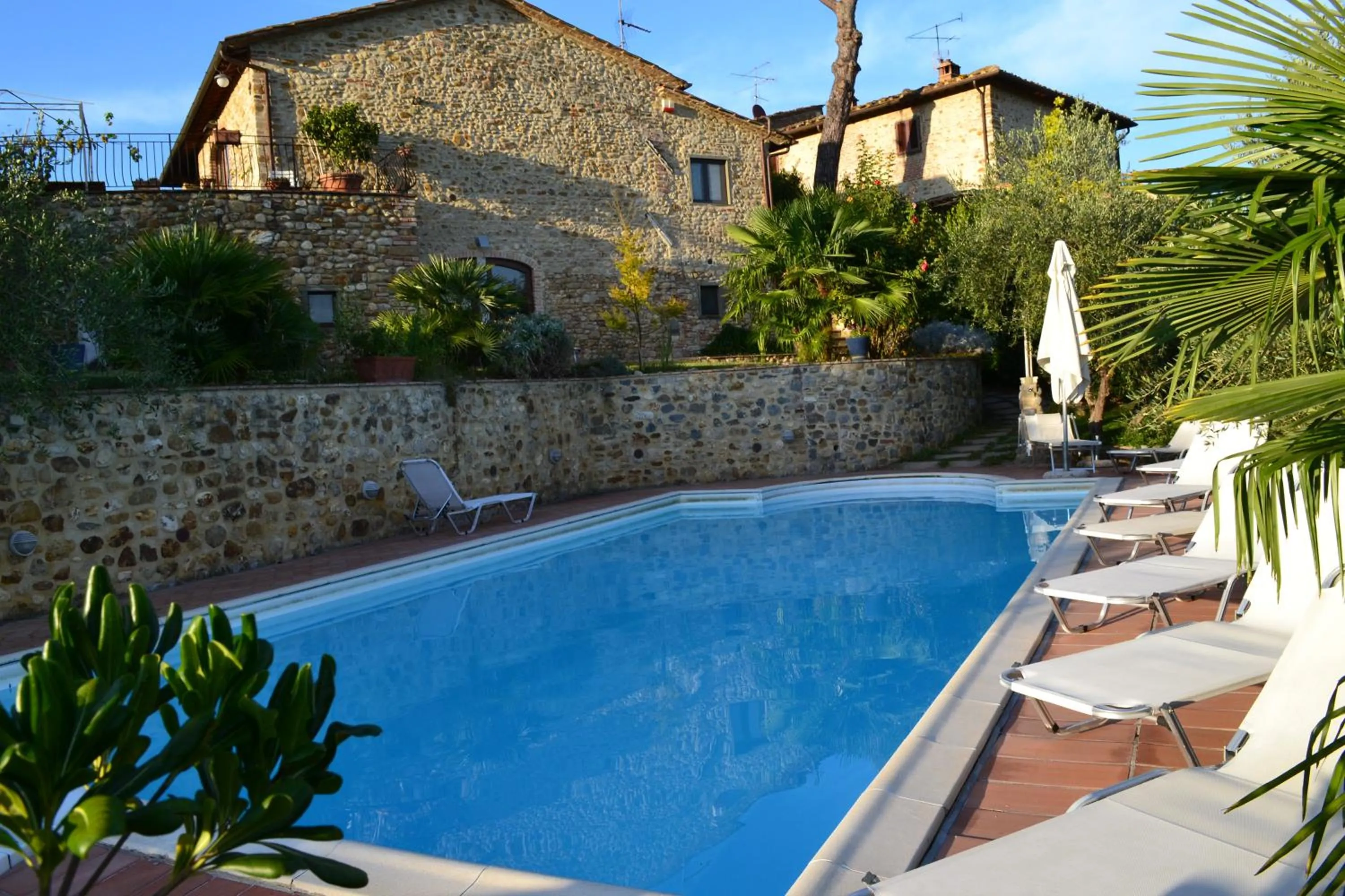 Swimming pool in B&B La Fonte del Machiavelli