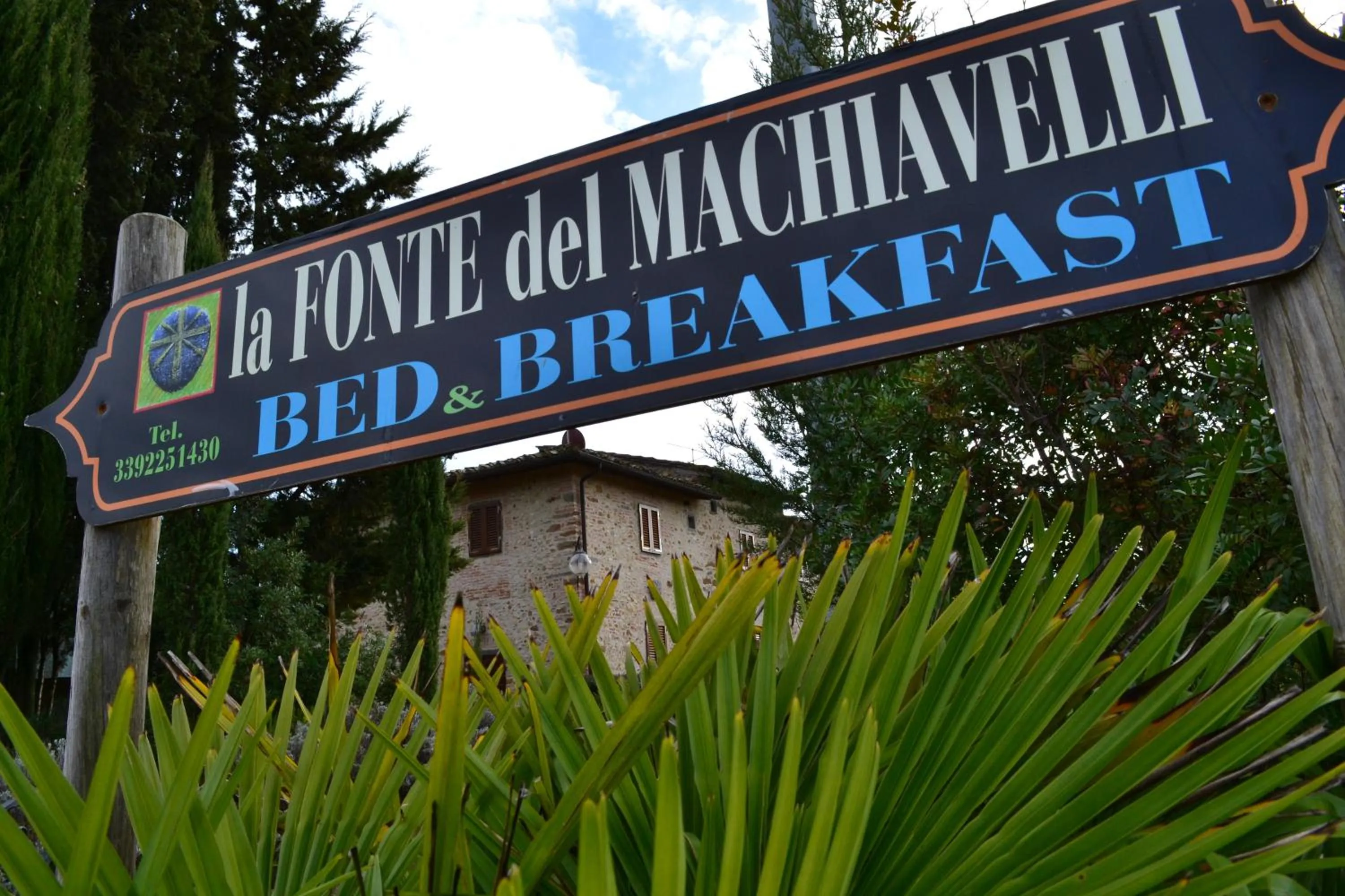 Property logo or sign in B&B La Fonte del Machiavelli