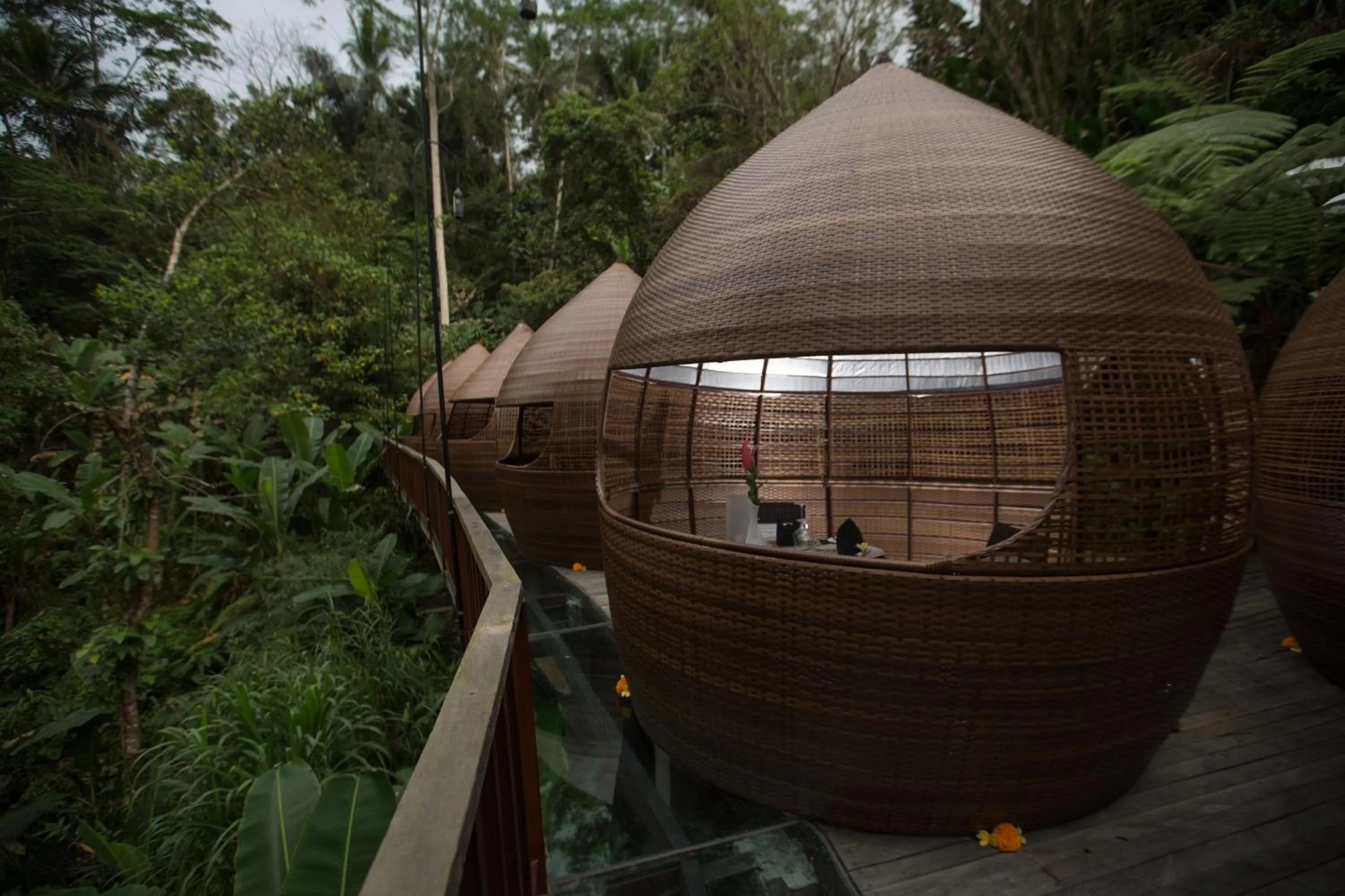 Restaurant/places to eat in The Kayon Jungle Resort