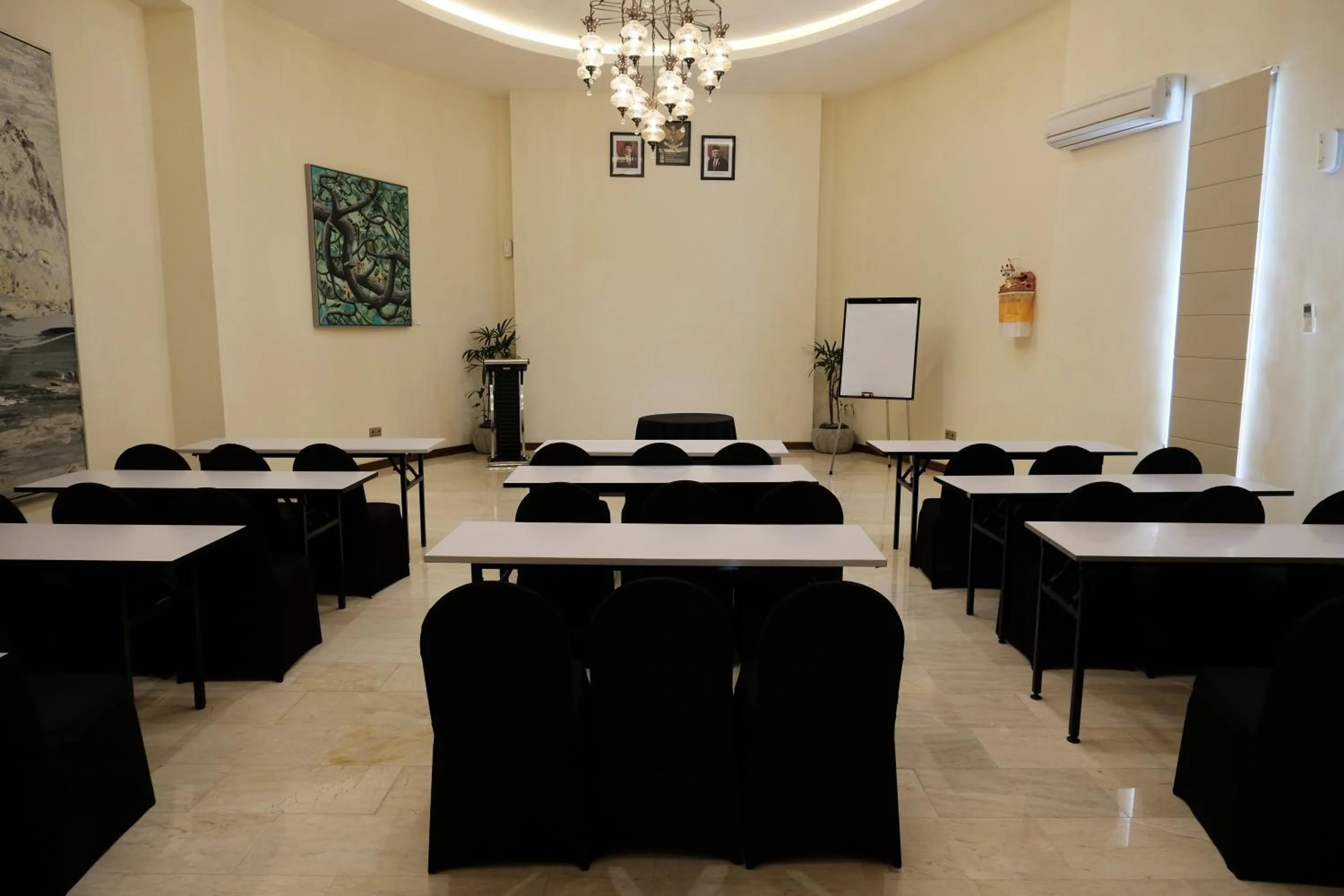 Business facilities in The Kayon Jungle Resort