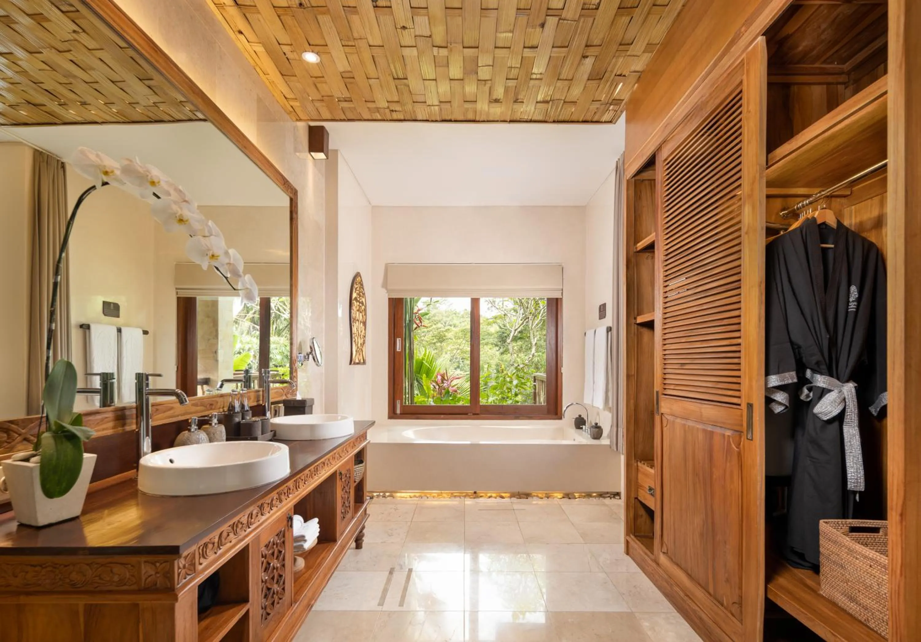 Bathroom in The Kayon Jungle Resort