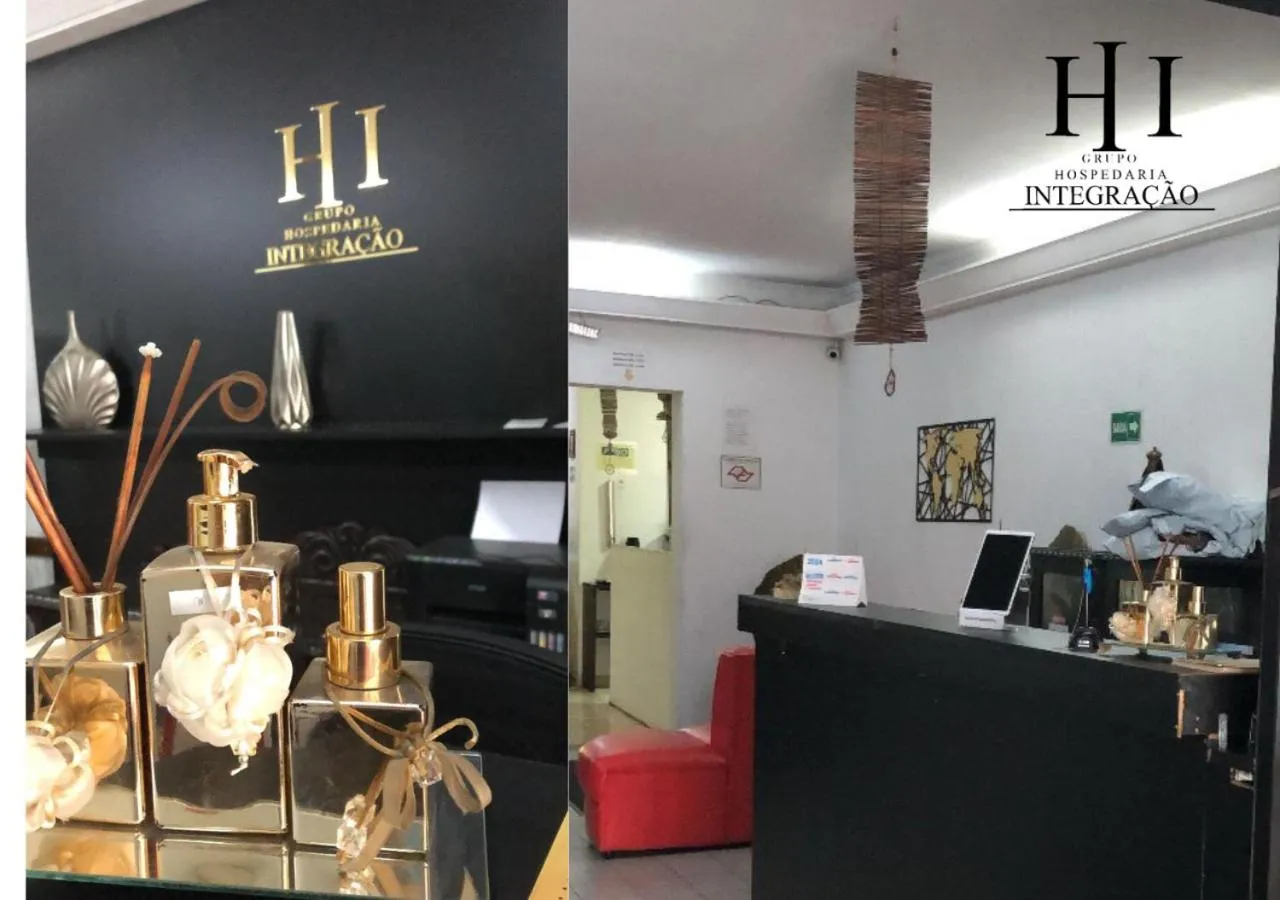 Communal lounge/ TV room in Hospedaria Ipiranga