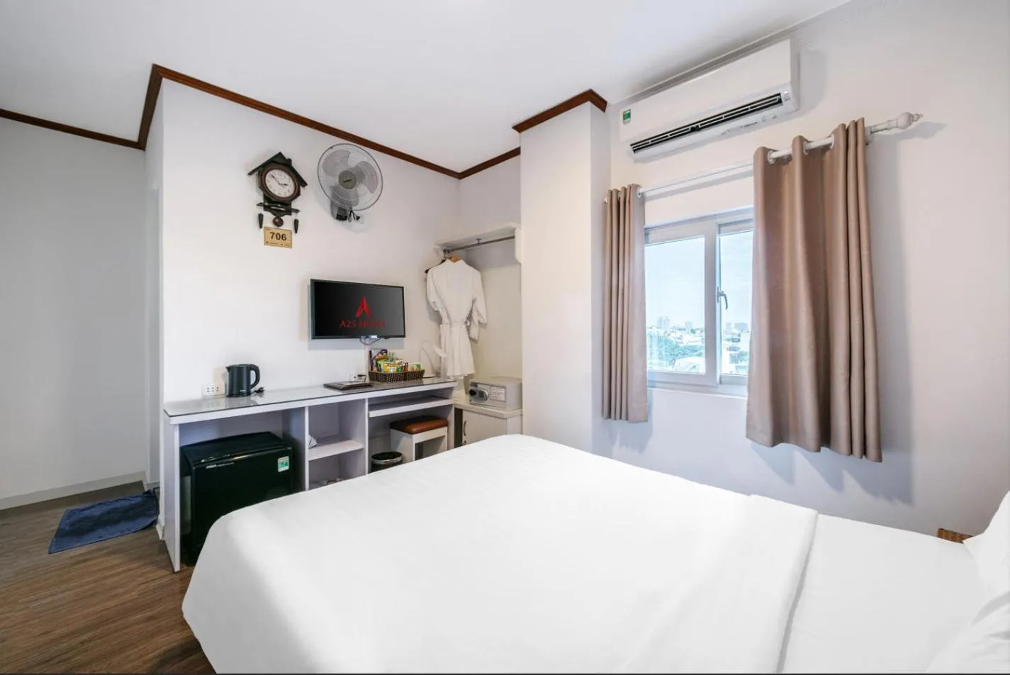 Bed in A25 Hotel - 185-187 Lò Đúc