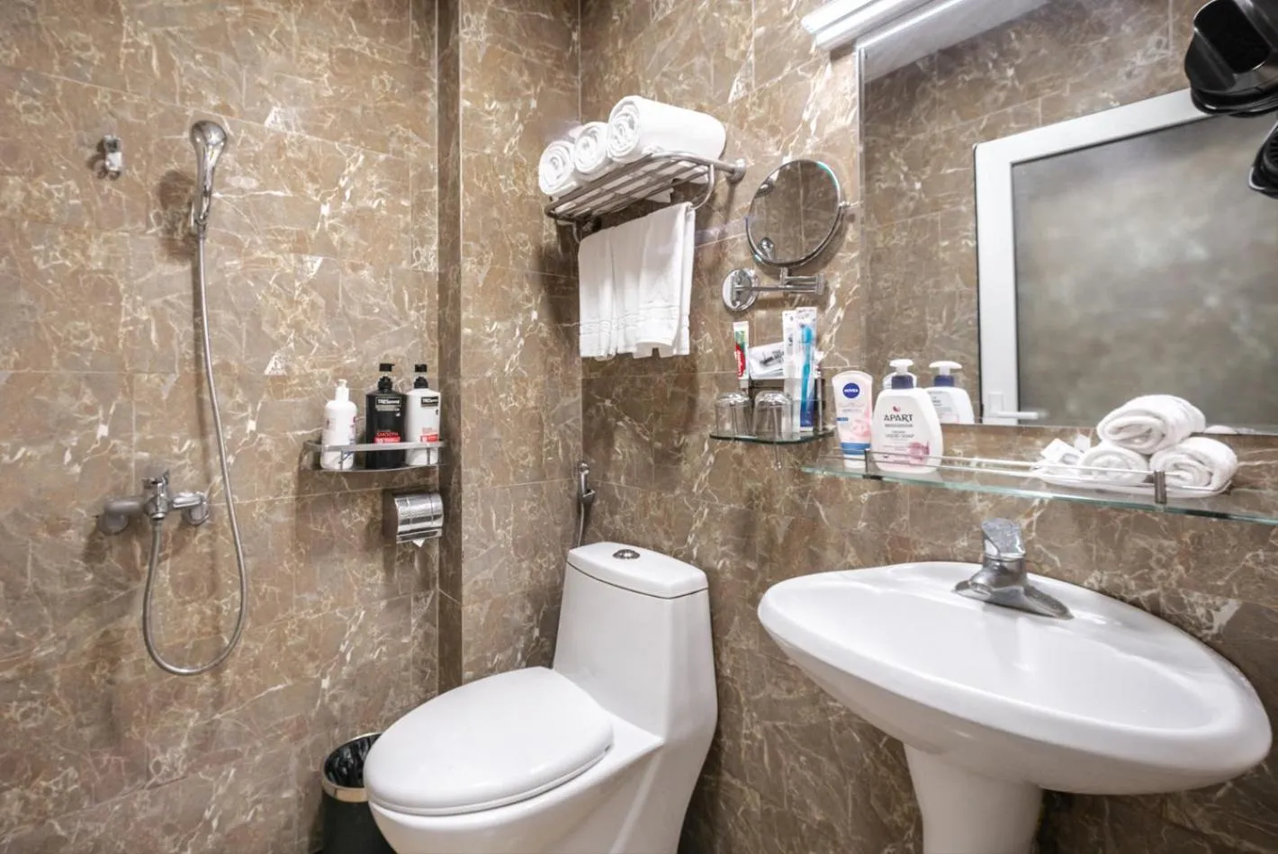 Toilet in A25 Hotel - 185-187 Lò Đúc