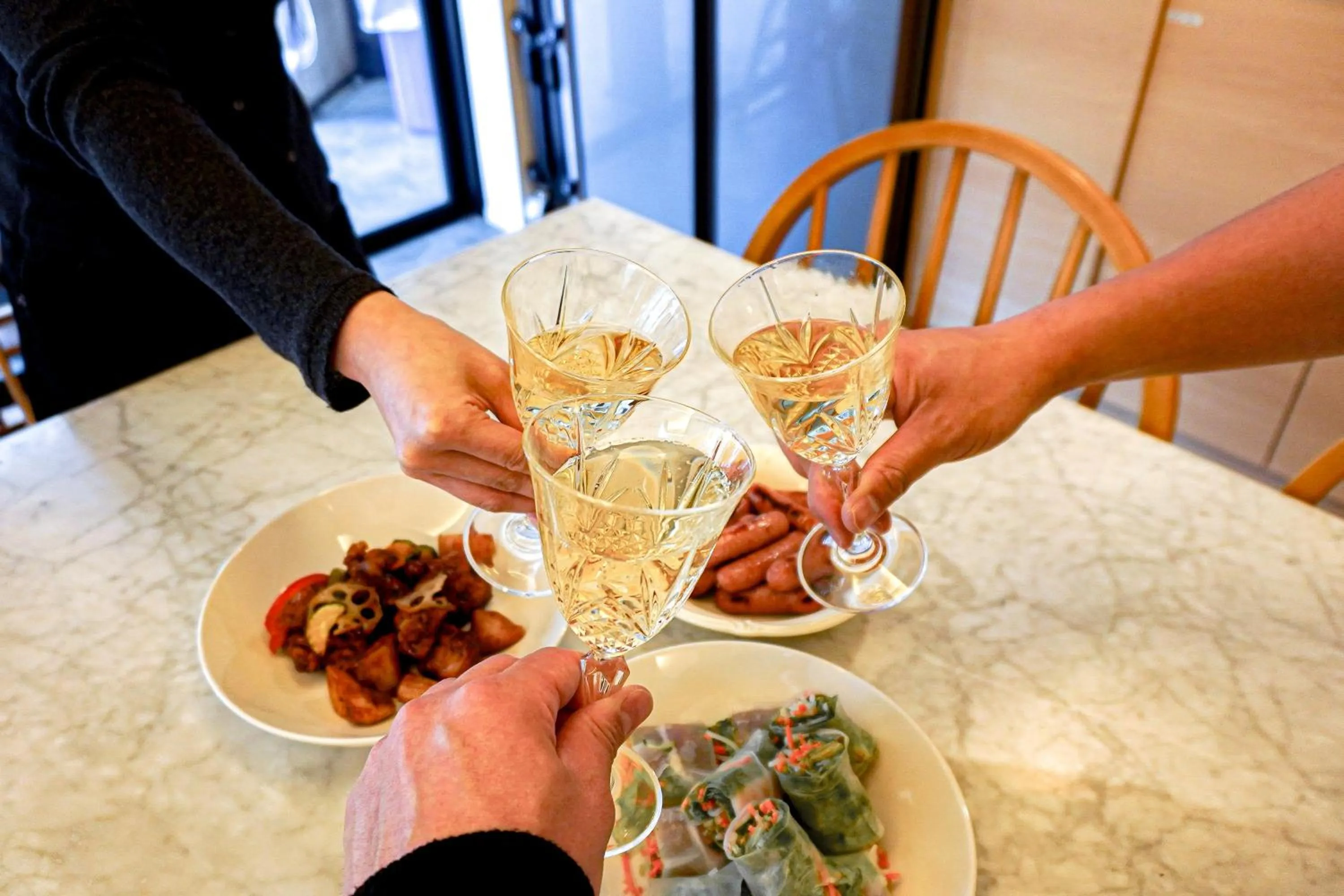 Communal kitchen in Hotel Imagine Kyoto
