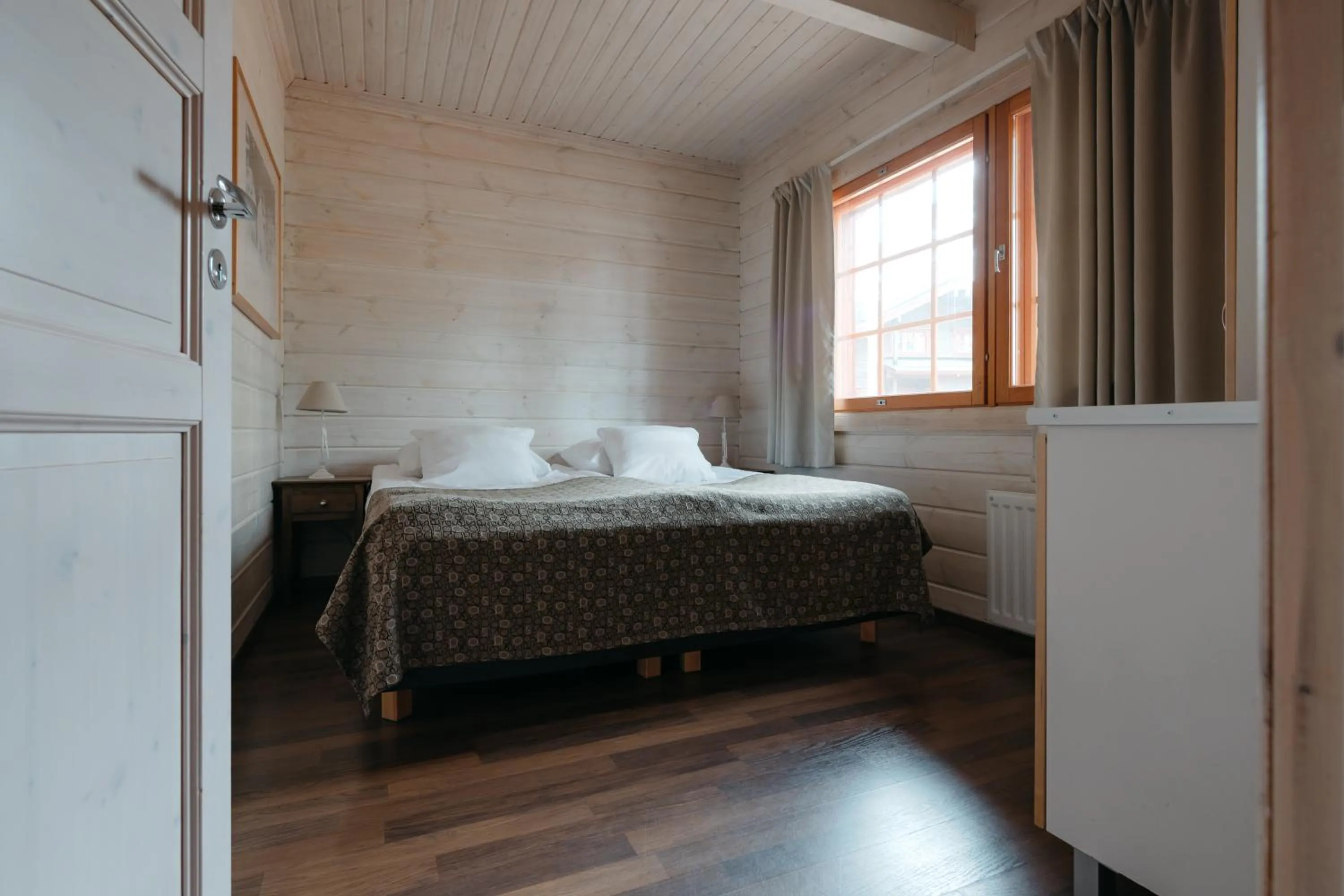 Photo of the whole room, Bed in Lapland Hotels Bear´s Lodge