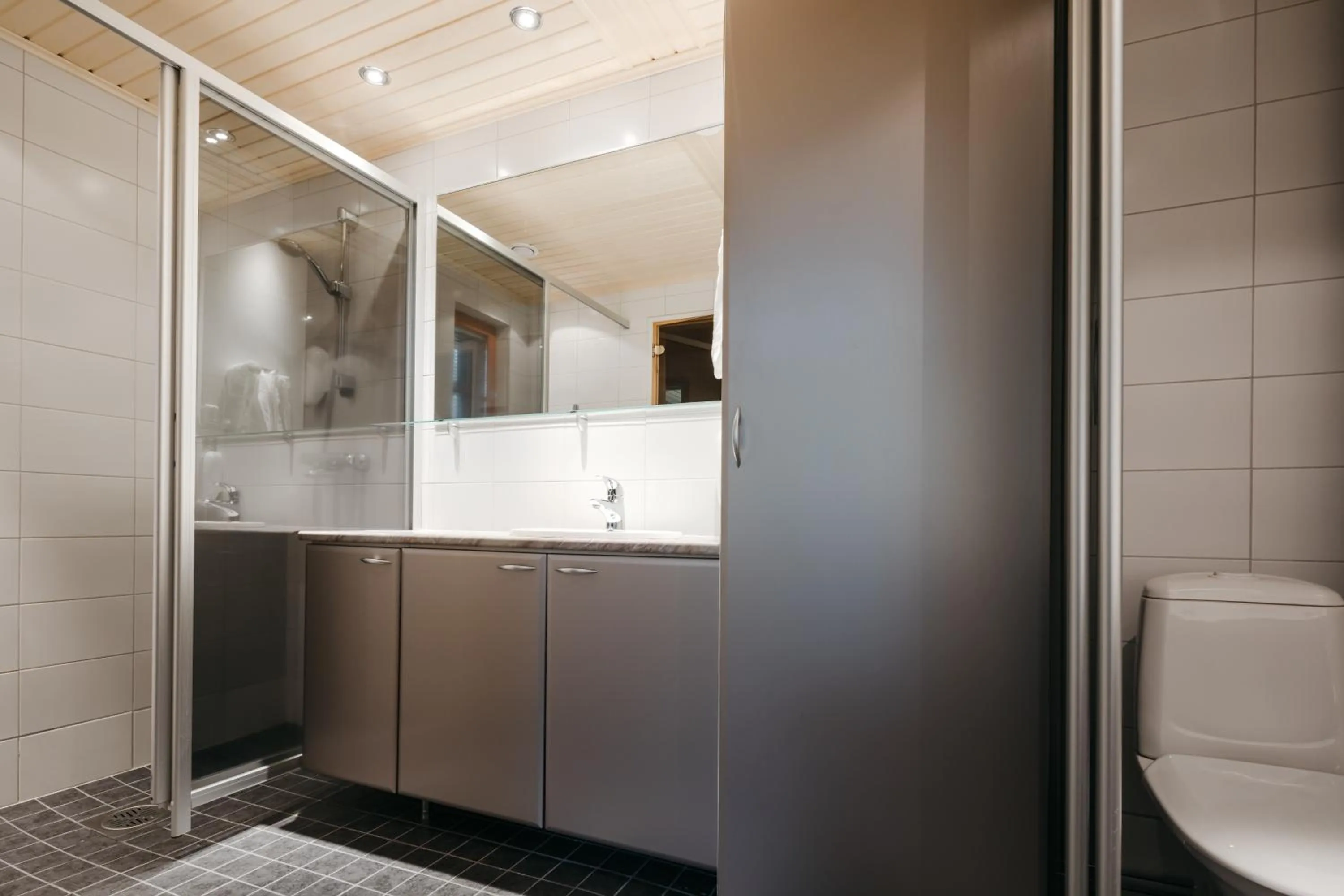 Bathroom in Lapland Hotels Bear´s Lodge