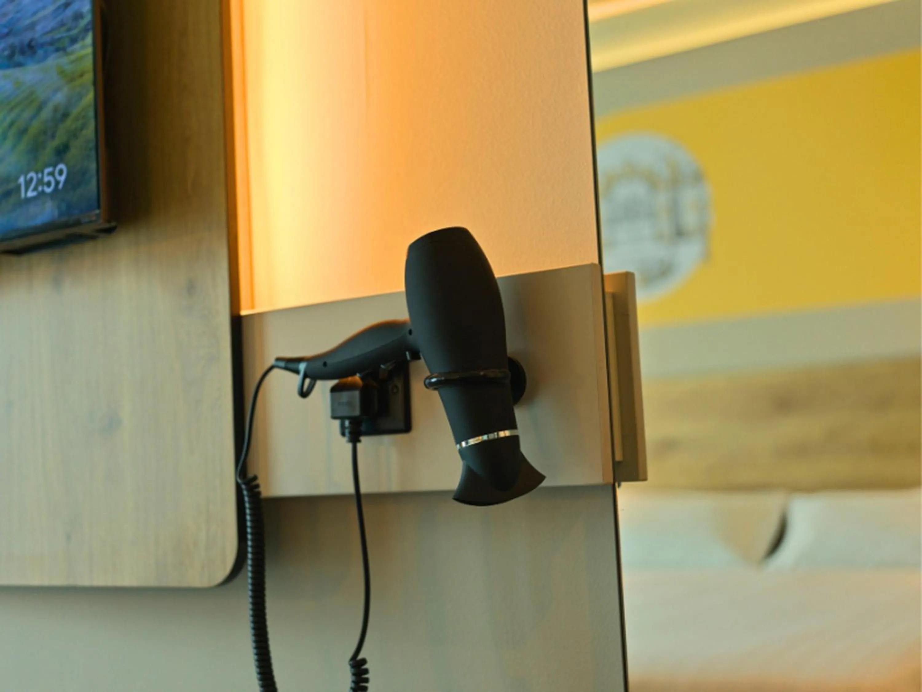 Photo of the whole room in B&B HOTEL Derby