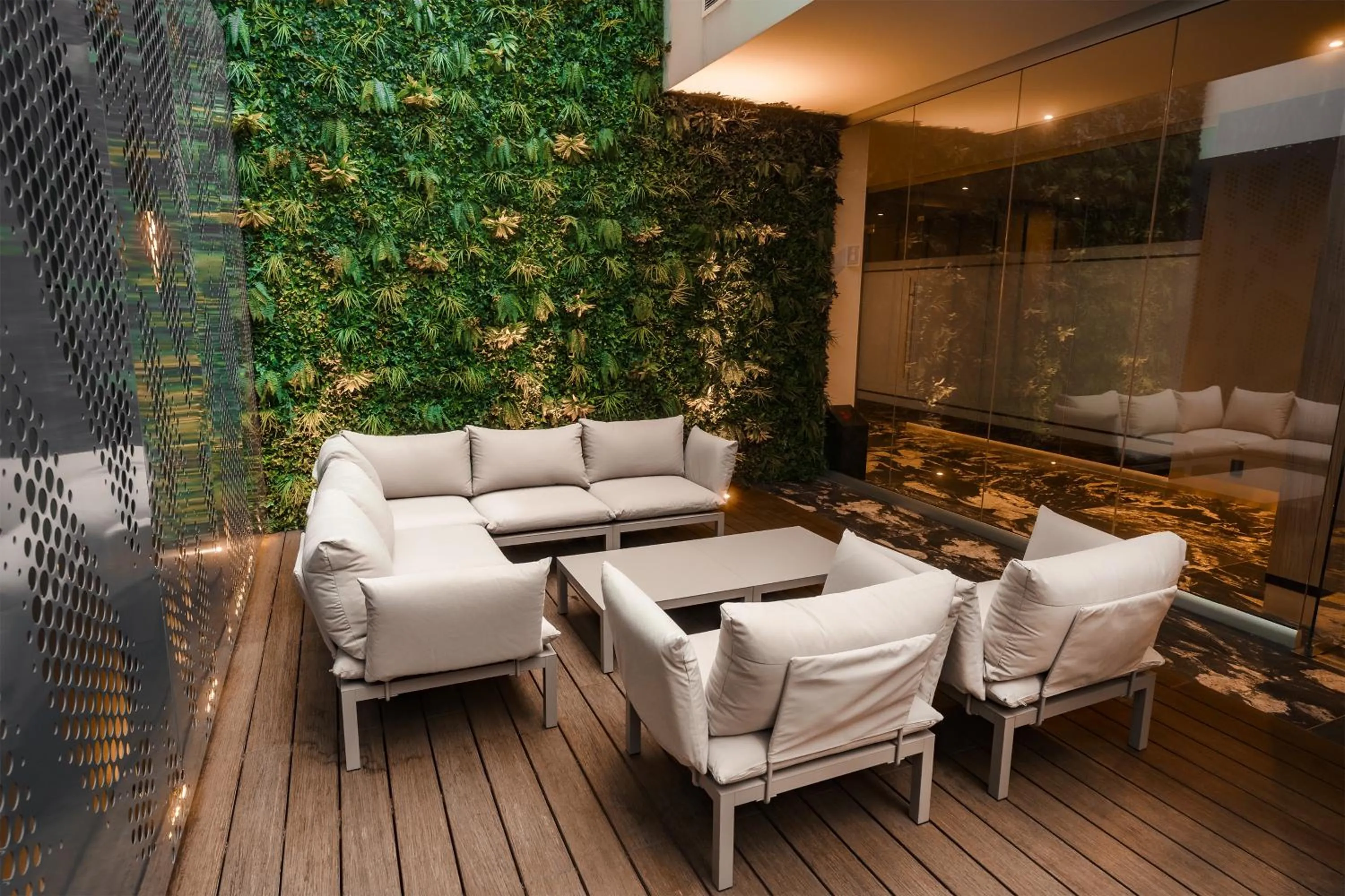 Patio in Hotel Real del Rio