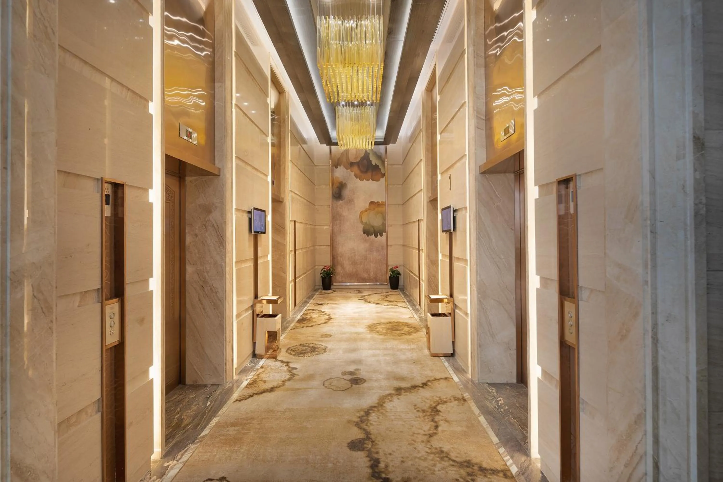 elevator in Shenyang Huaqiang Novlion Hotel