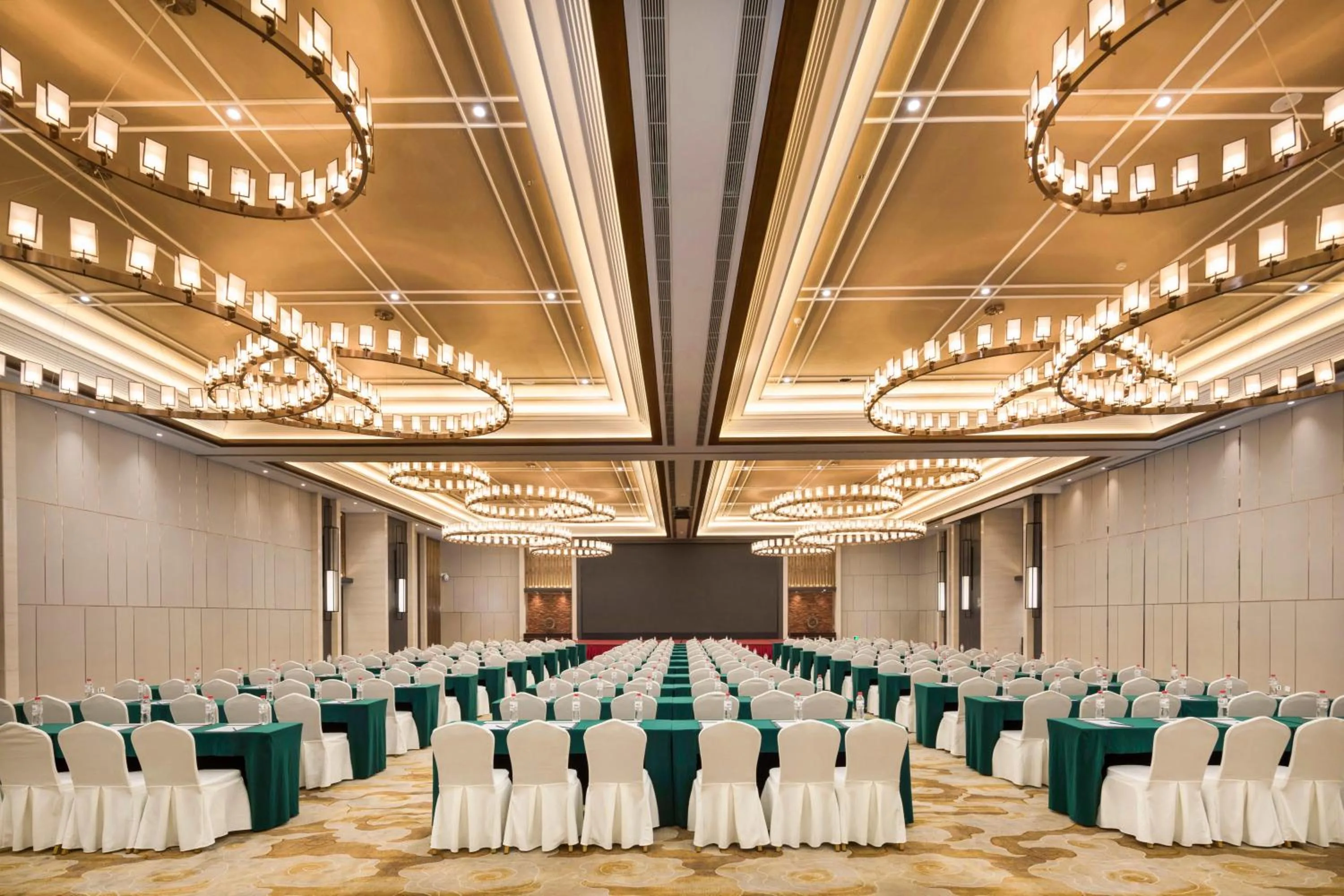 Business facilities in Shenyang Huaqiang Novlion Hotel