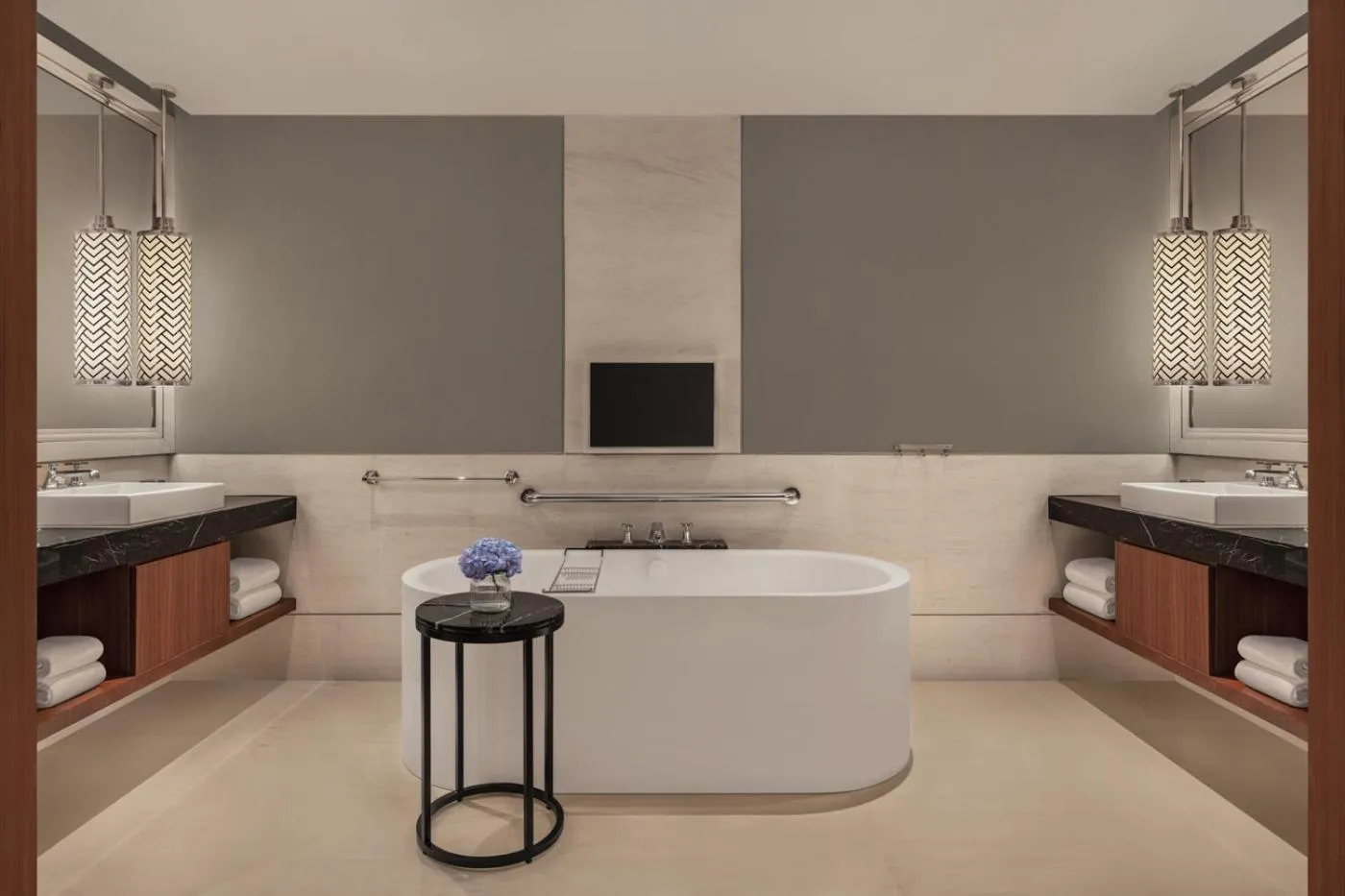 Bathroom in The Capitol Kempinski Hotel Singapore