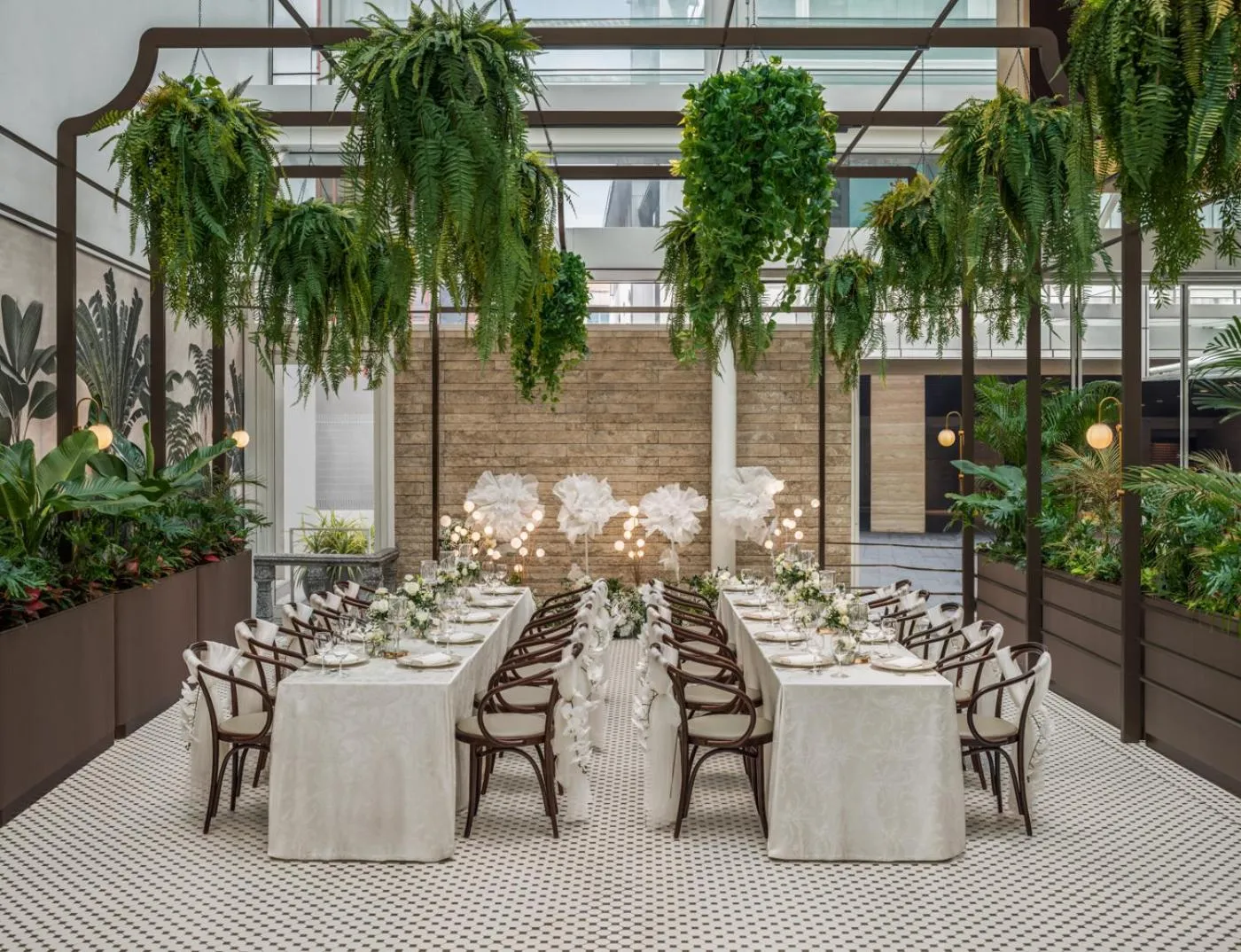 Restaurant/places to eat in The Capitol Kempinski Hotel Singapore