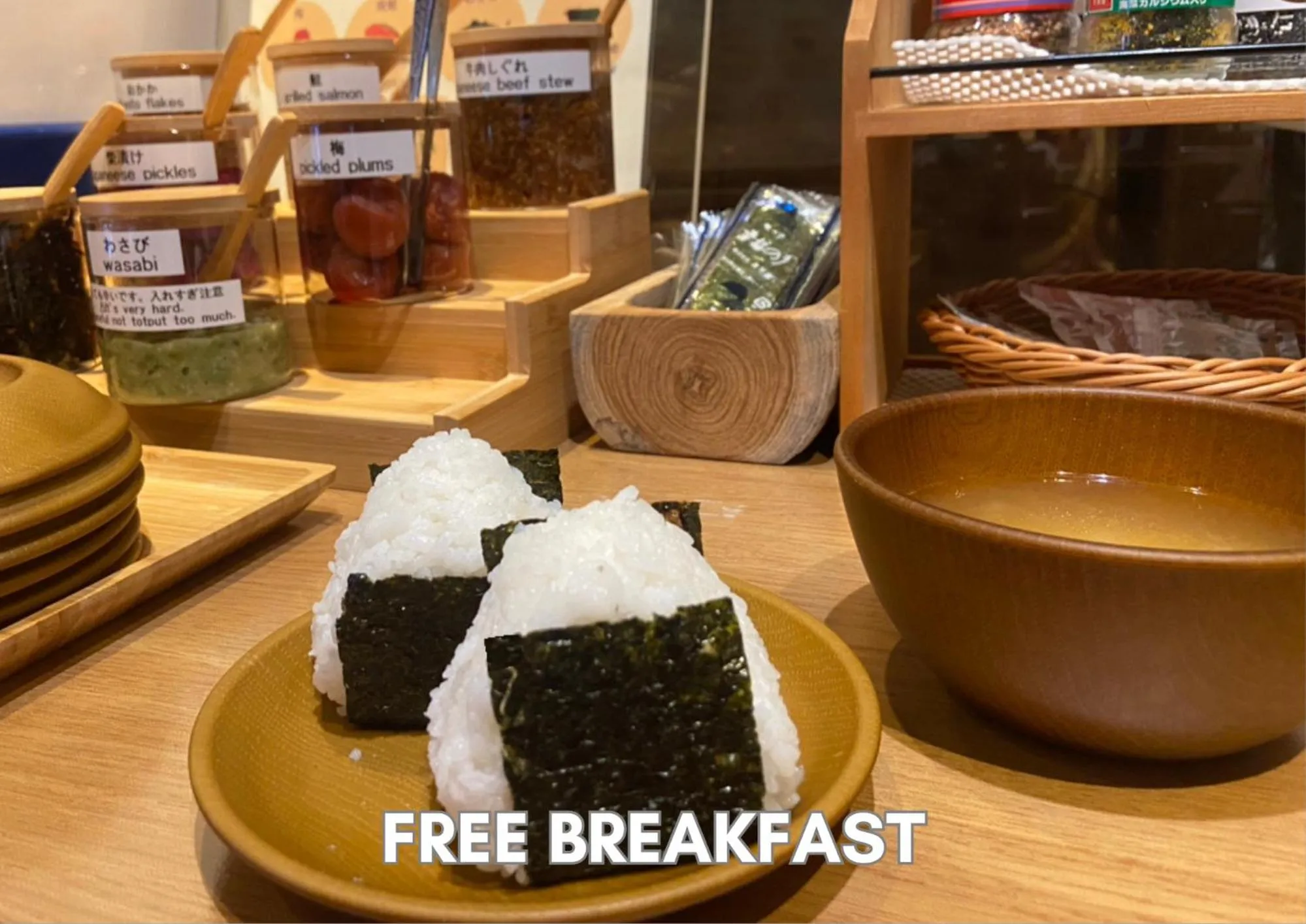 Food and drinks in HOTEL PetitBali Higashi-Shinjuku