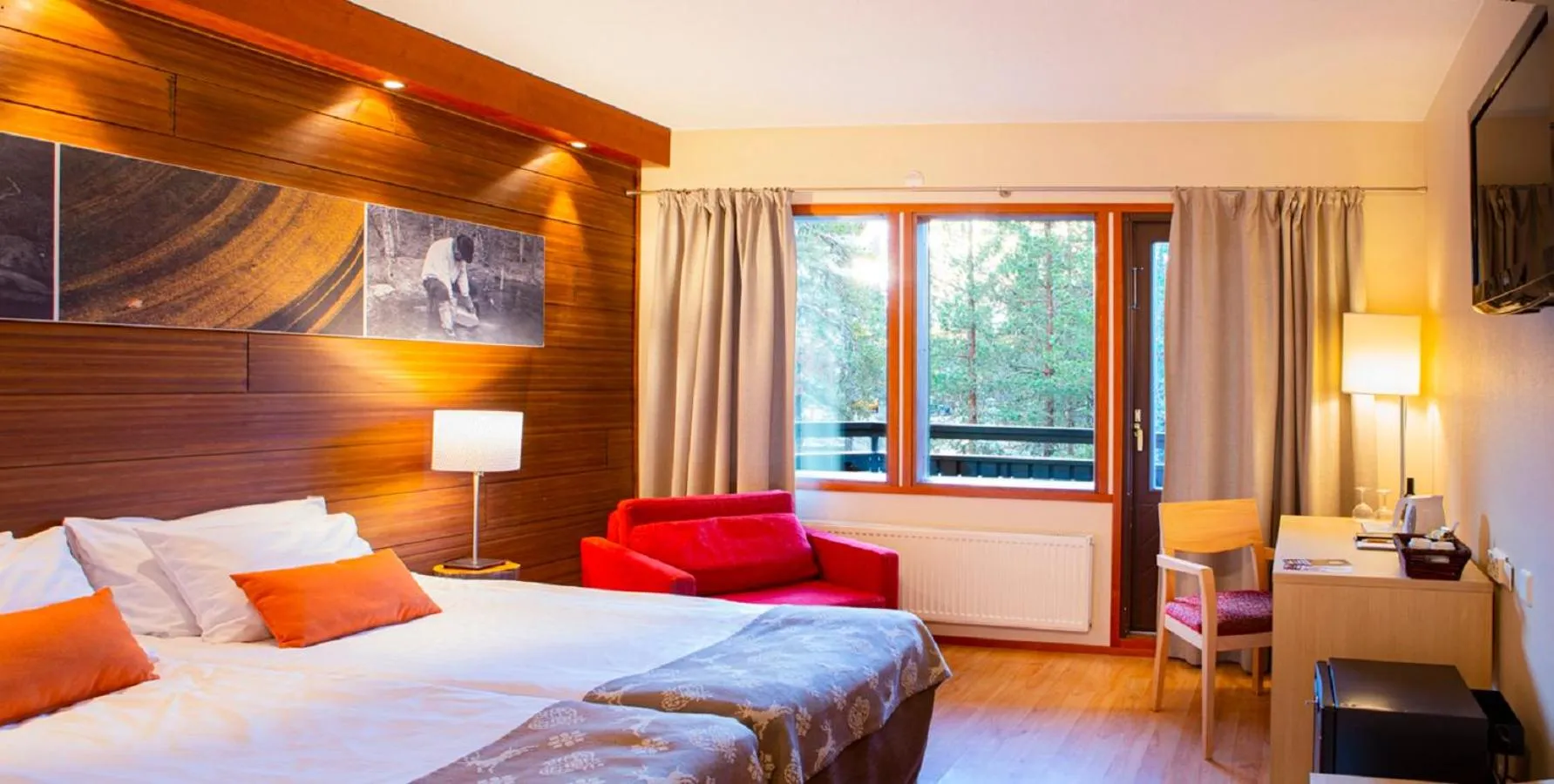 Bedroom, Bed in Lapland Hotels Riekonlinna