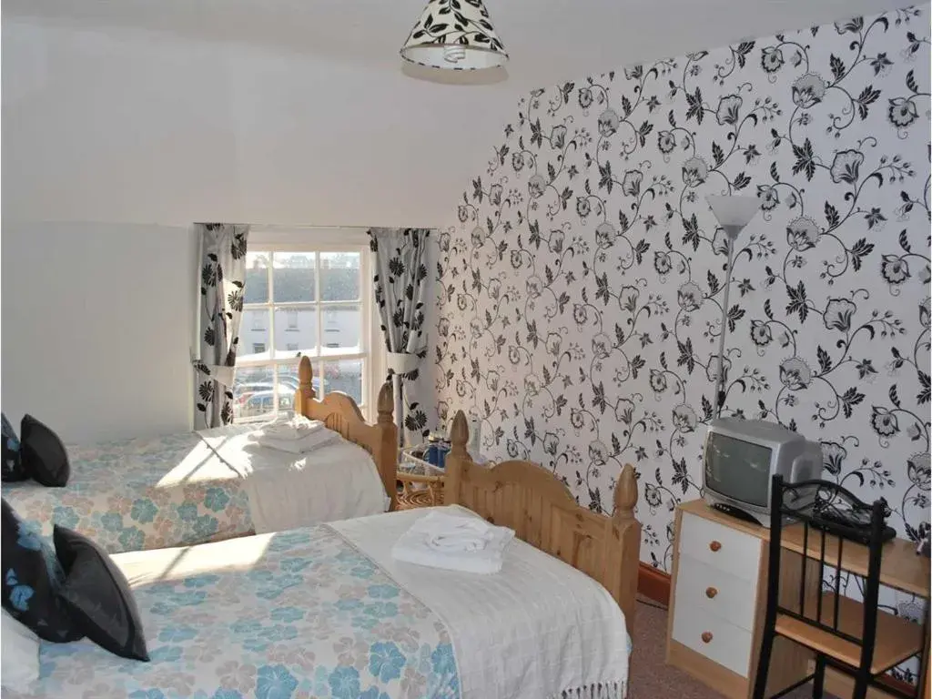 Twin Room with Private Bathroom in College Guest House Twin Room with Private Bathroom in College Guest House