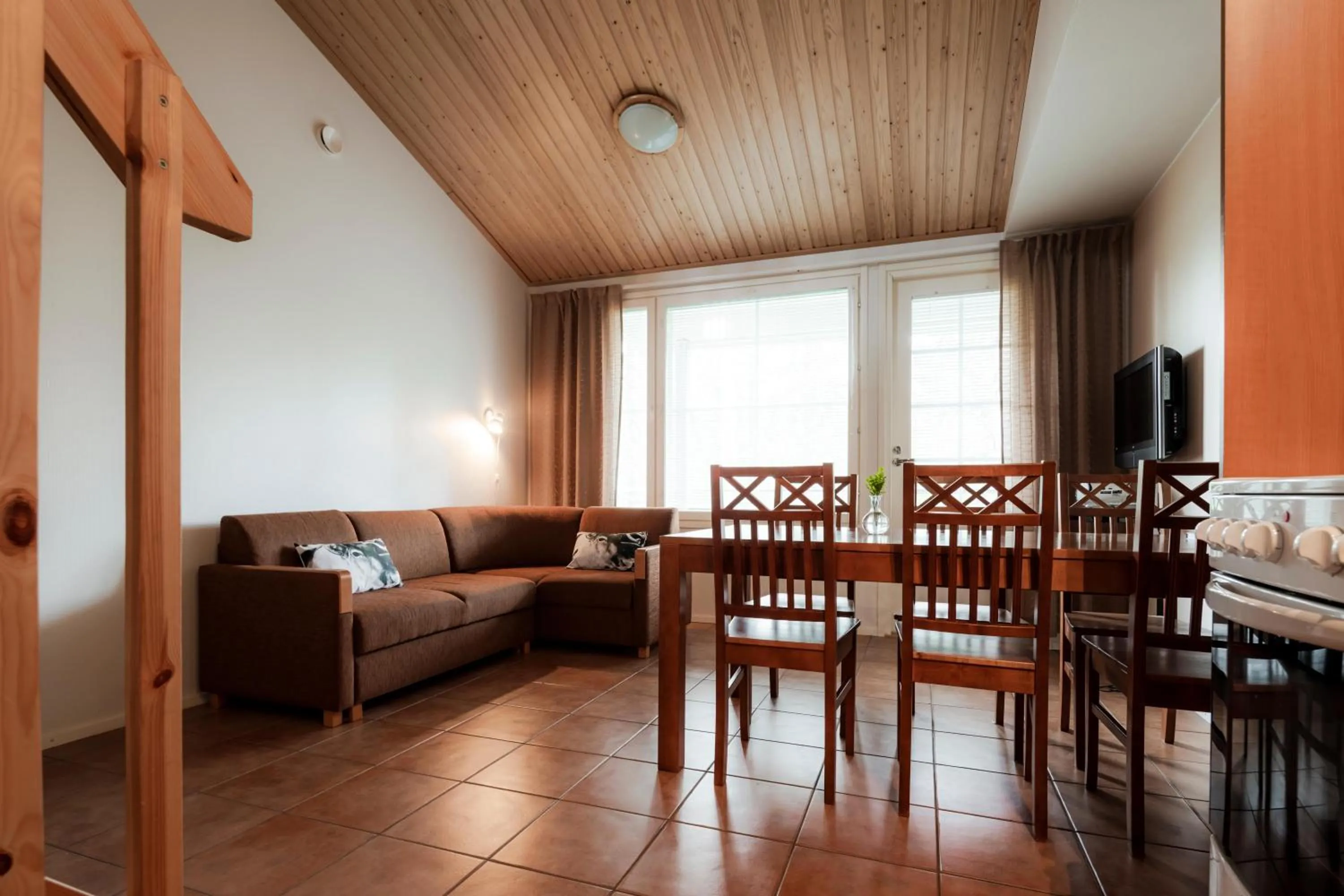 Photo of the whole room in Lapland Hotels Äkäshotelli