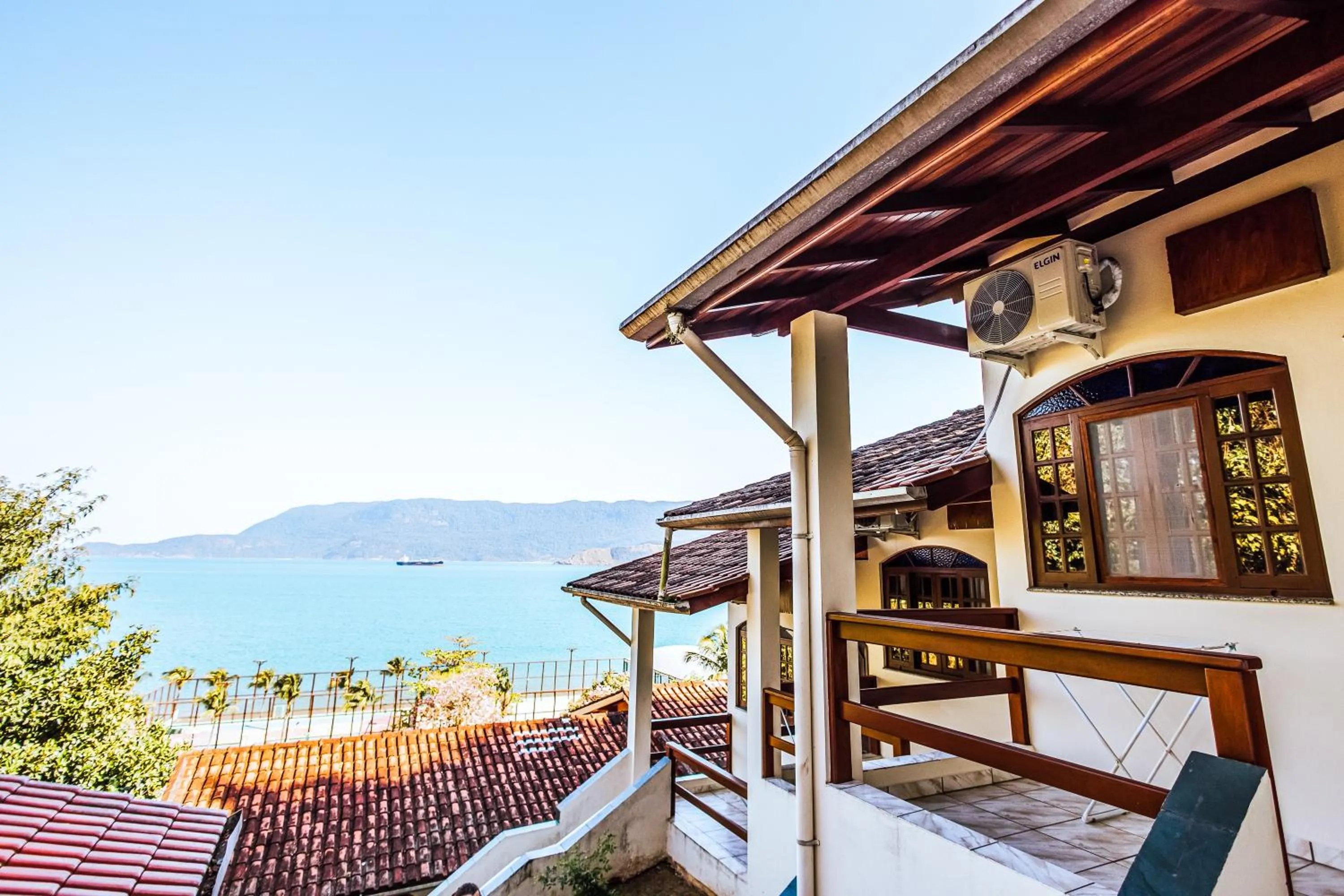 Patio in VELINN Pousada Mirante da Praia Grande