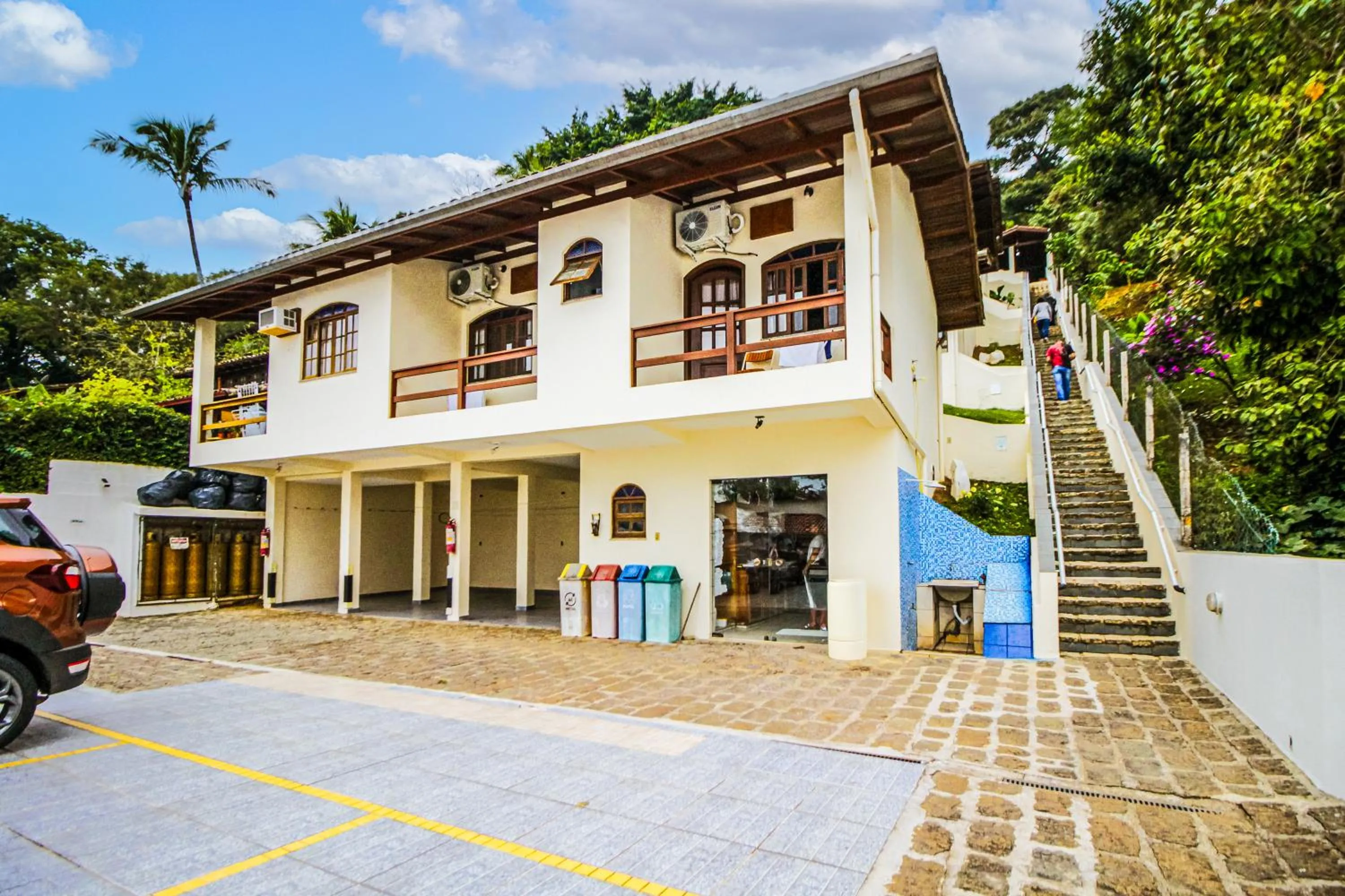 Property building in VELINN Pousada Mirante da Praia Grande