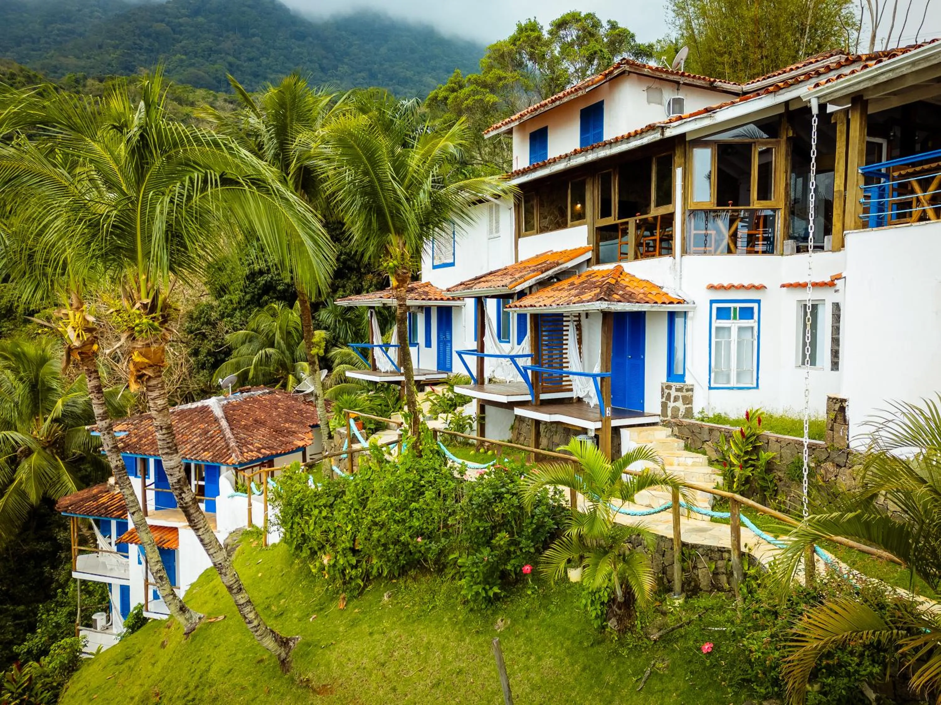 Property building in VELINN Pousada 8 Ilhas