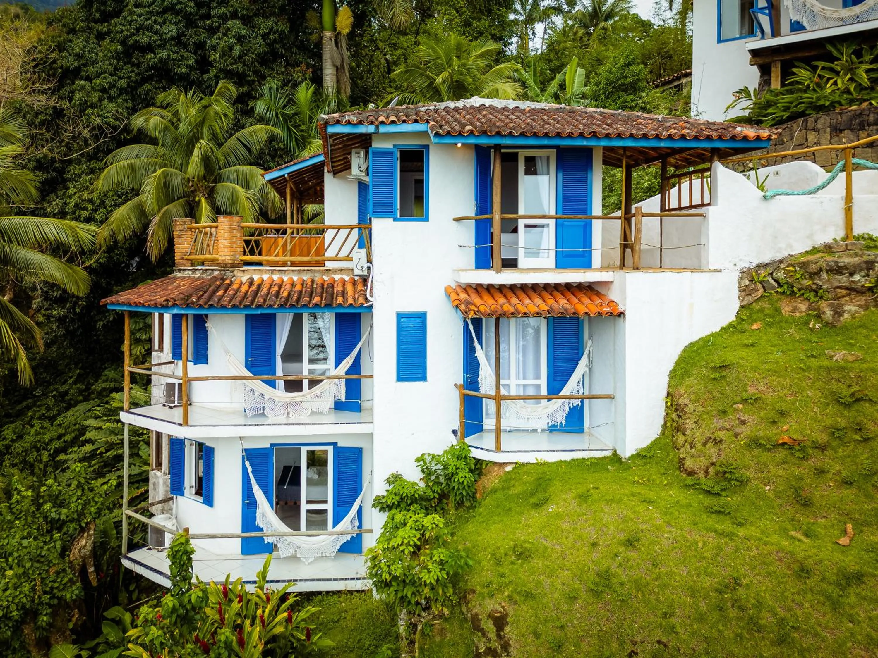 Property building in VELINN Pousada 8 Ilhas