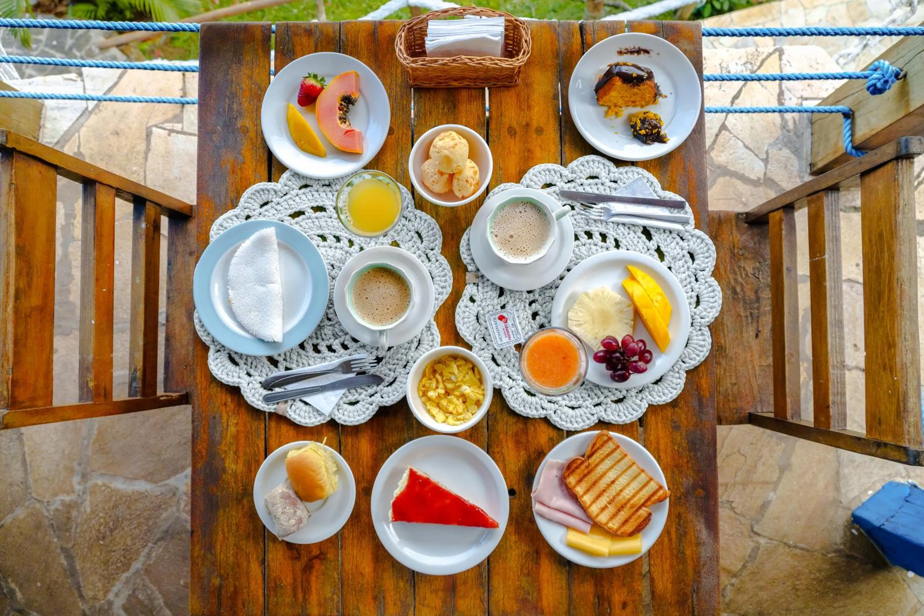 Food and drinks in VELINN Pousada 8 Ilhas